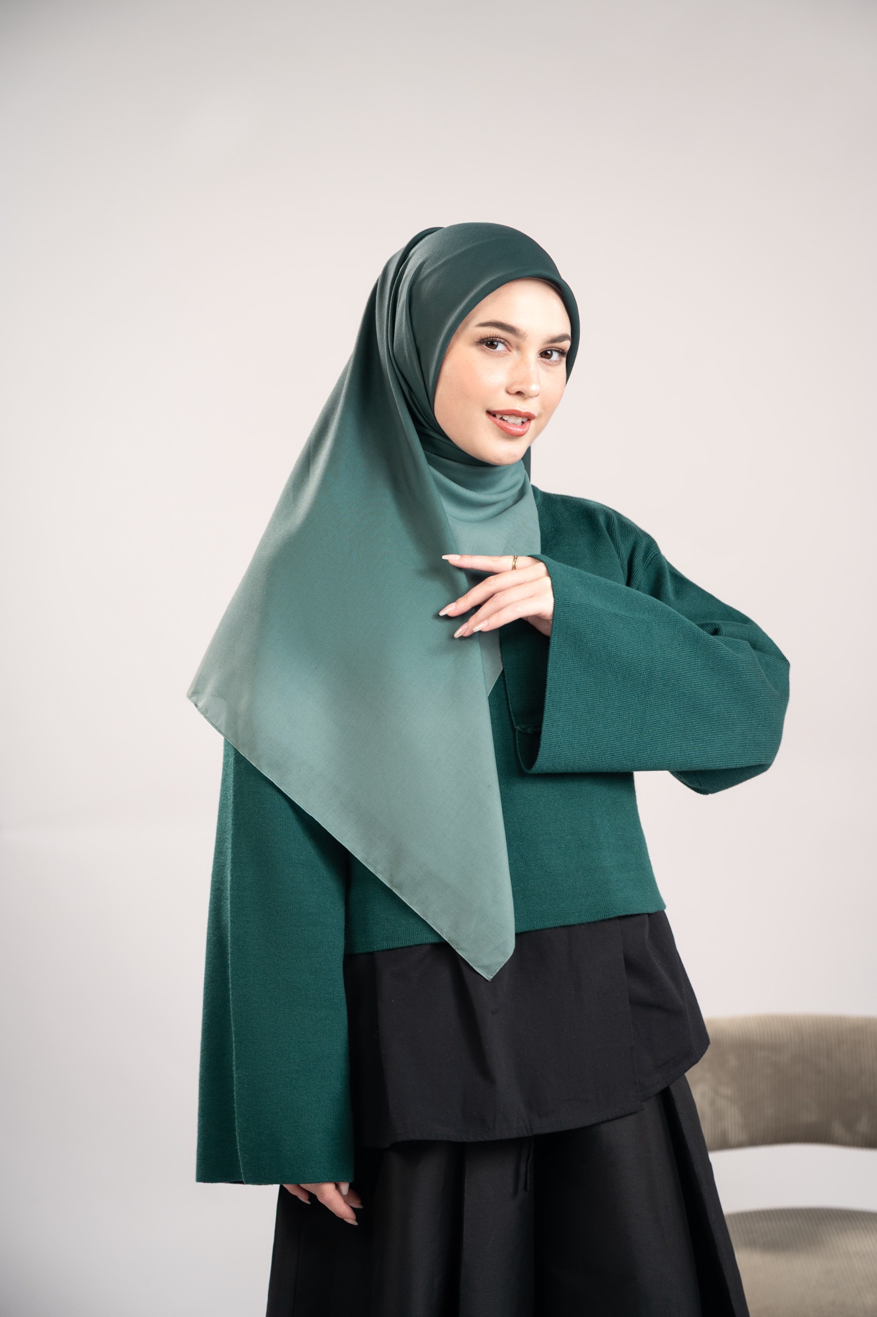 FLAIRY SCARF EMERALD