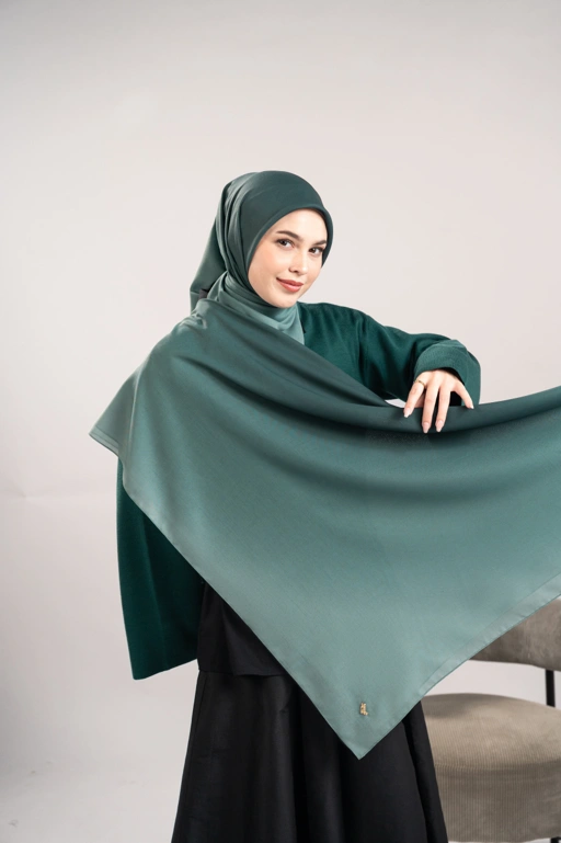 Image of FLAIRY SCARF EMERALD