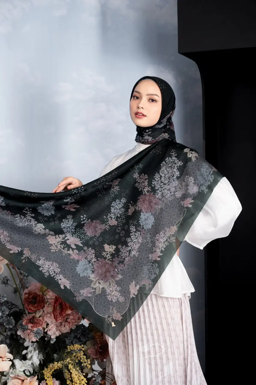 OSAKA SCARF BLACK
