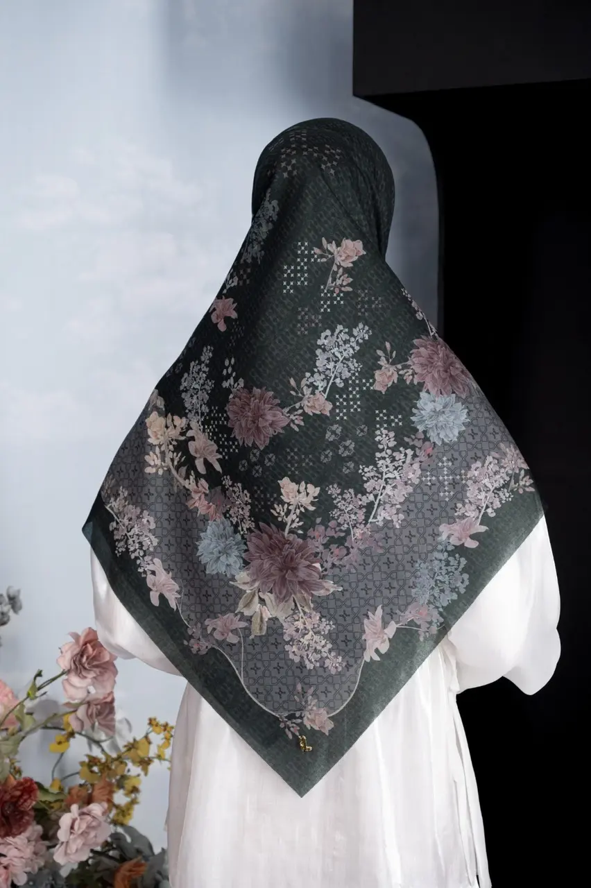 OSAKA SCARF BLACK
