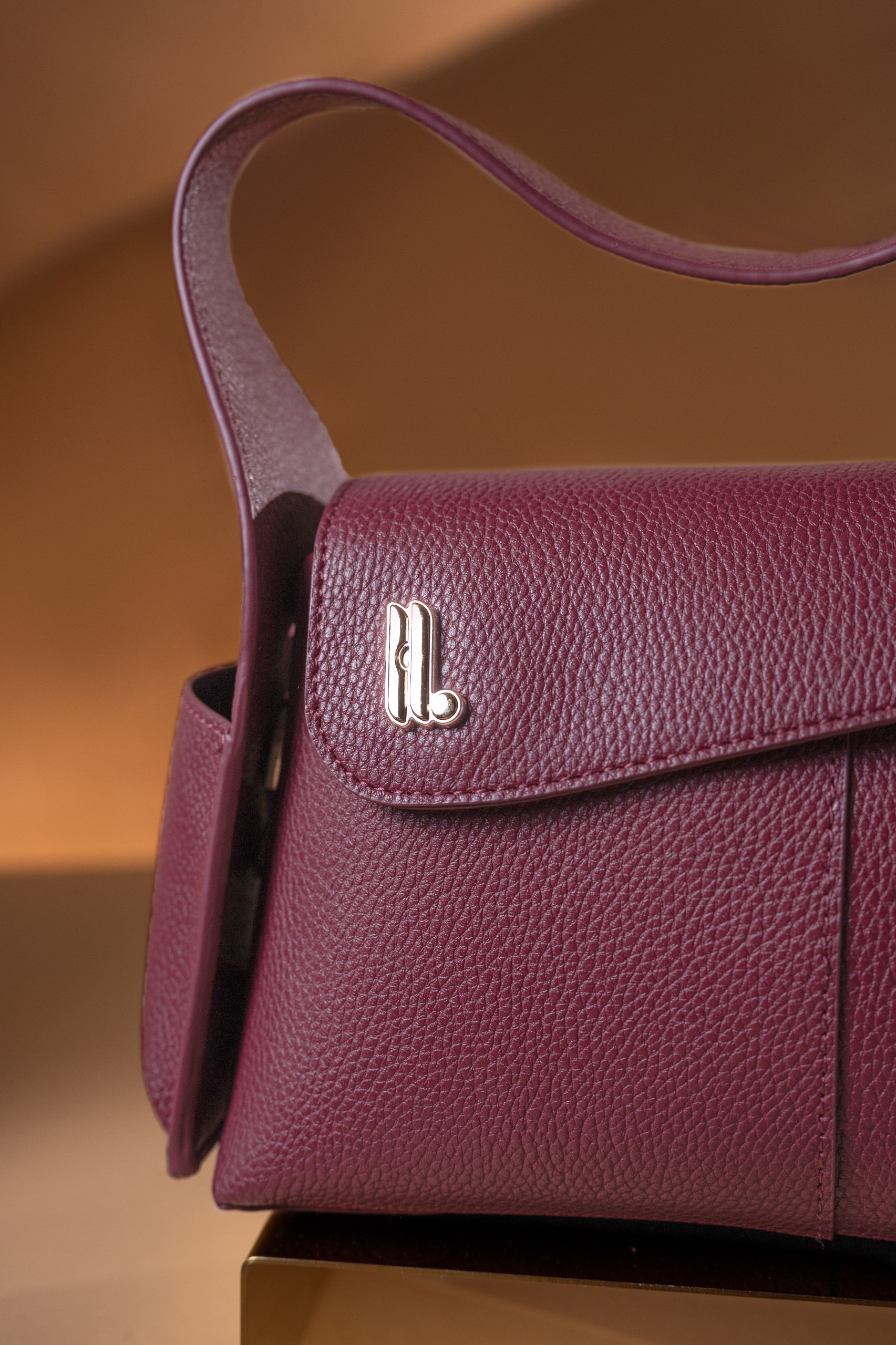 KIEV BAG GARNET