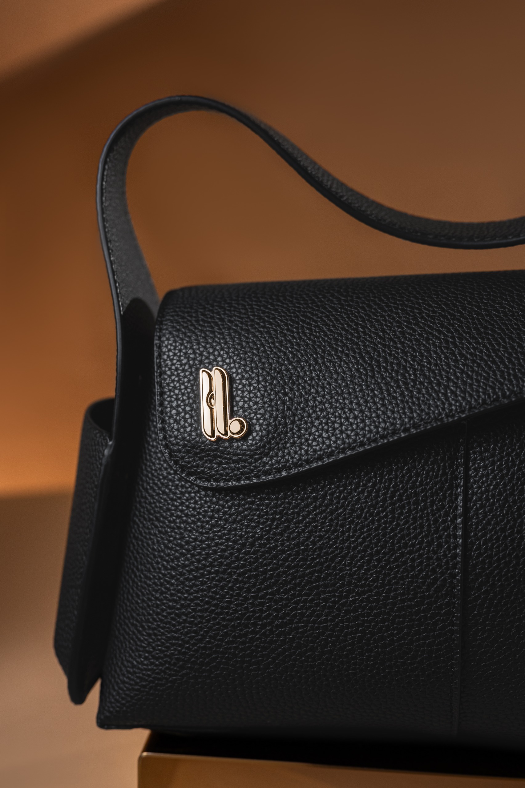 KIEV BAG BLACK