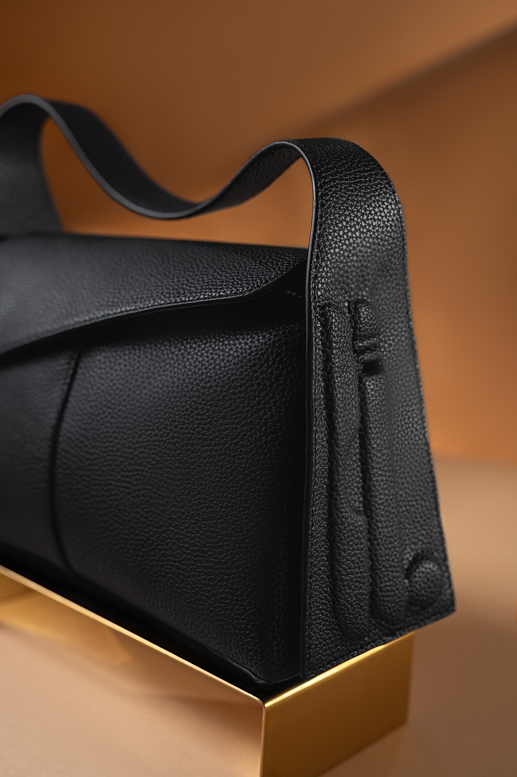 KIEV BAG BLACK
