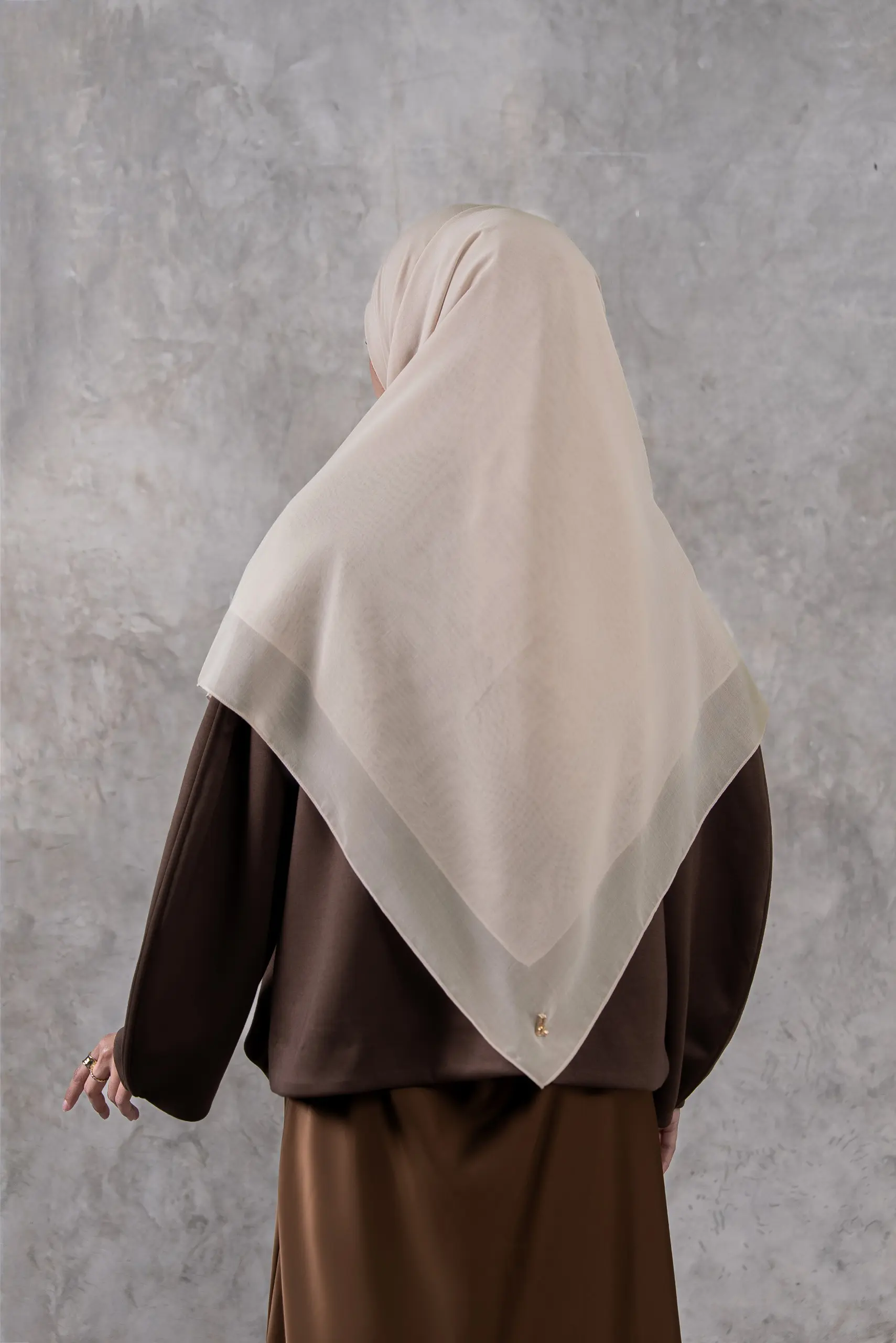 AIRY SCARF SAND