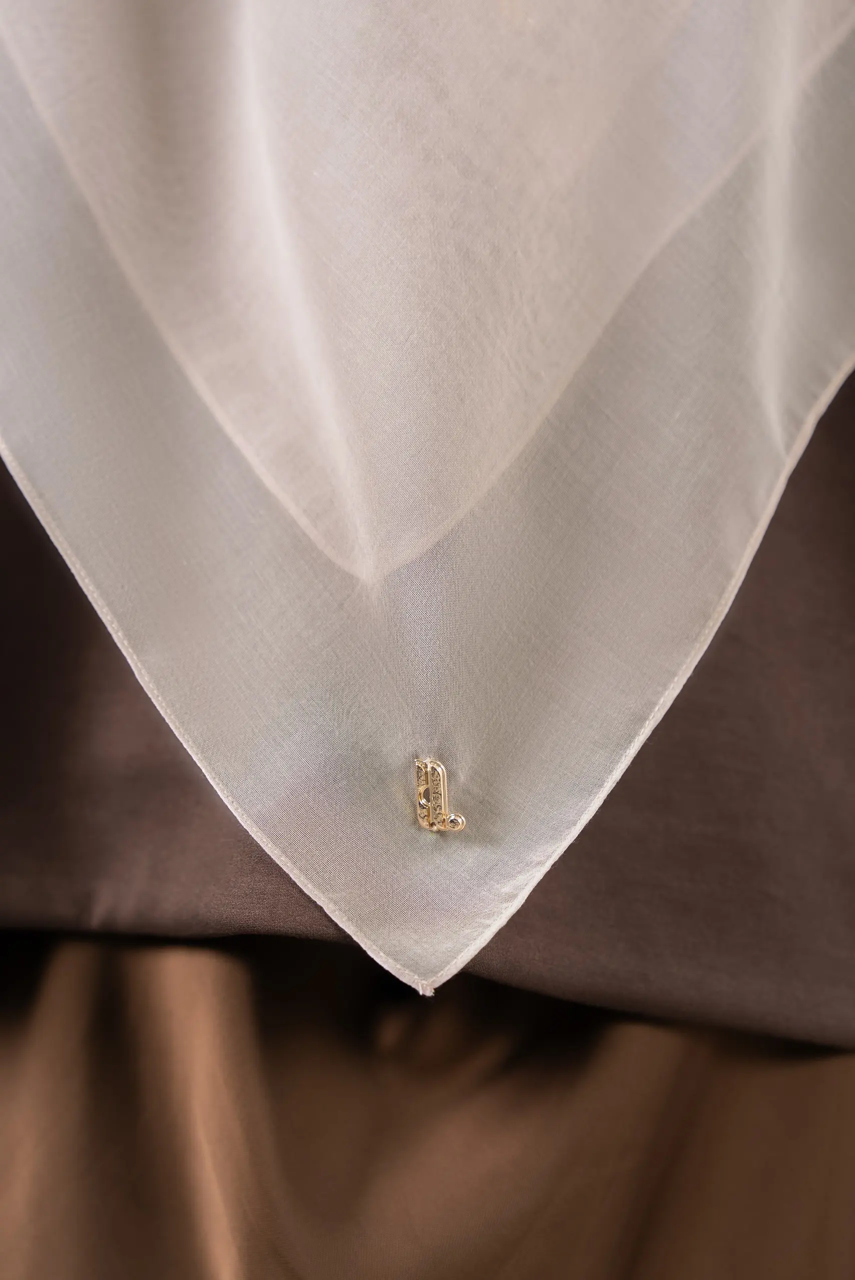 AIRY SCARF SAND