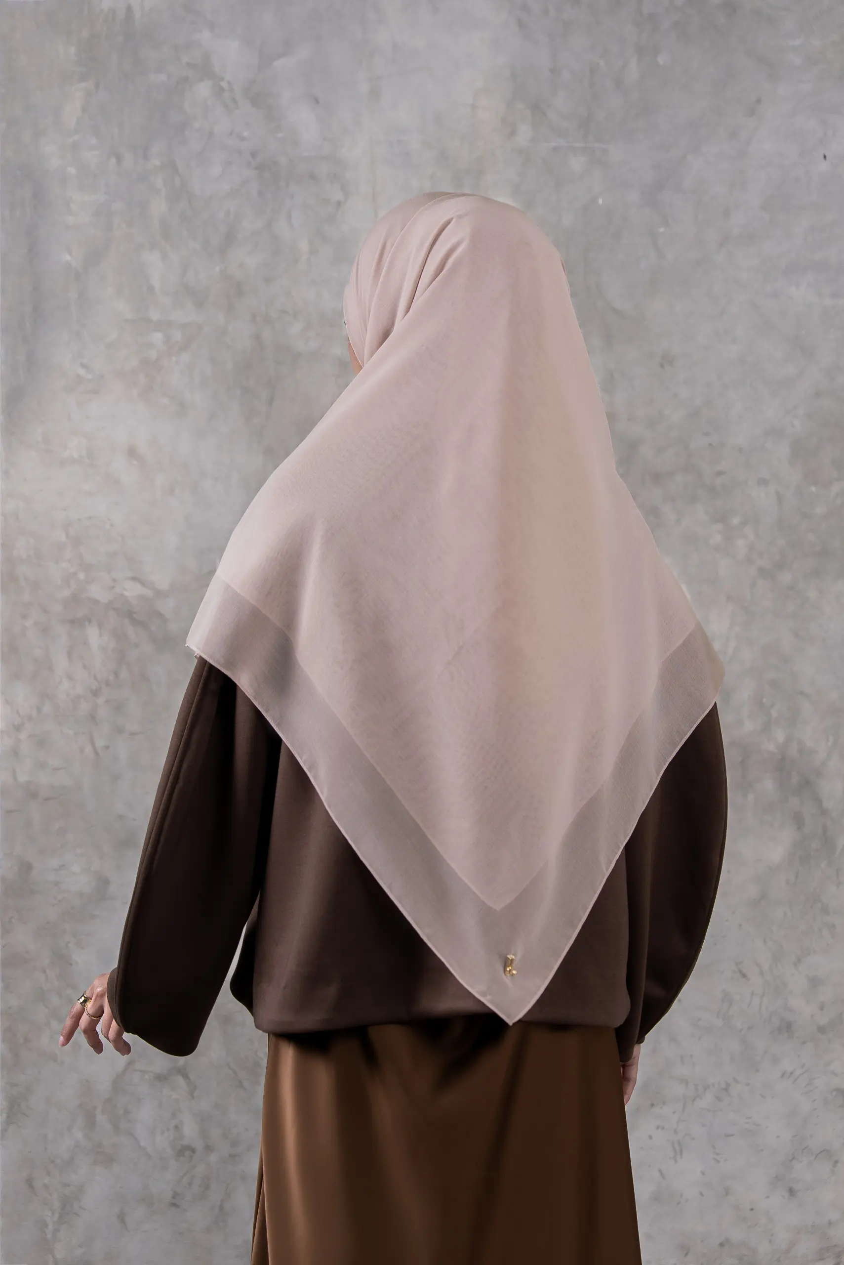 AIRY SCARF LACE
