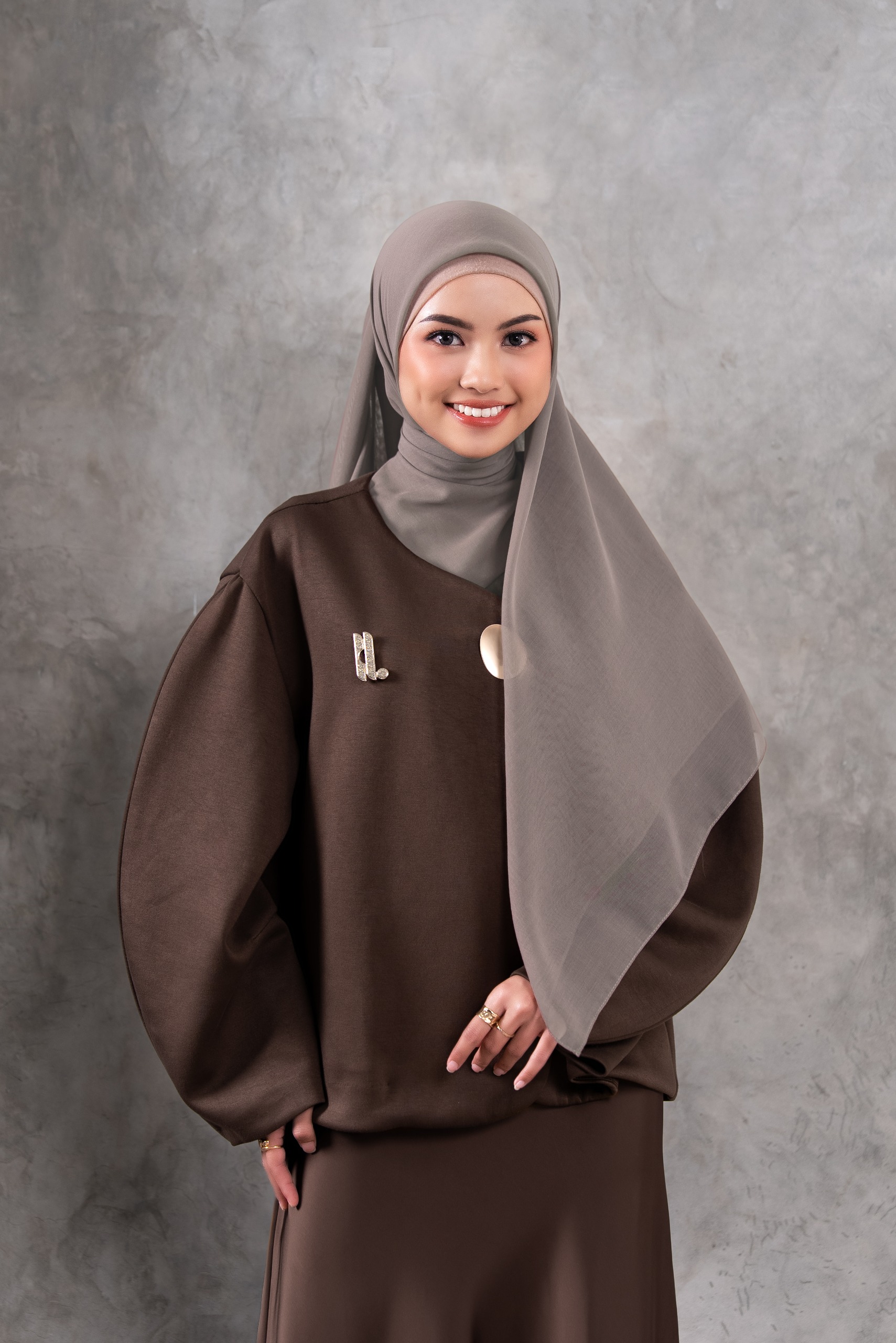 AIRY SCARF TAUPE