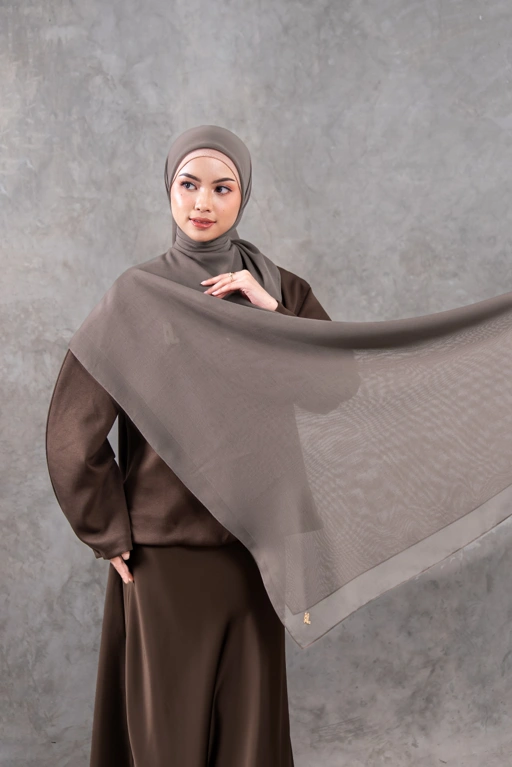 AIRY SCARF TAUPE