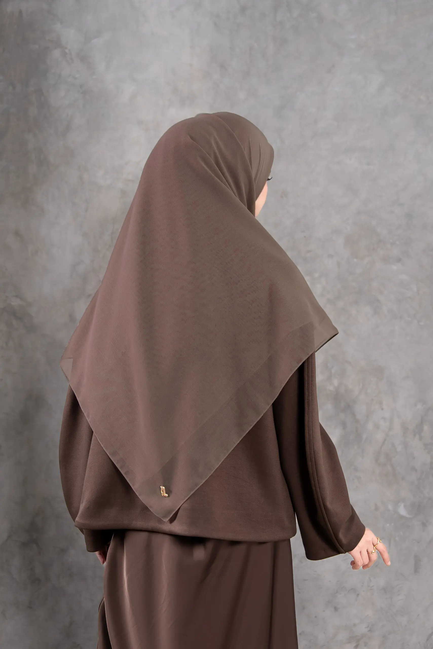 AIRY SCARF CHESTNUT