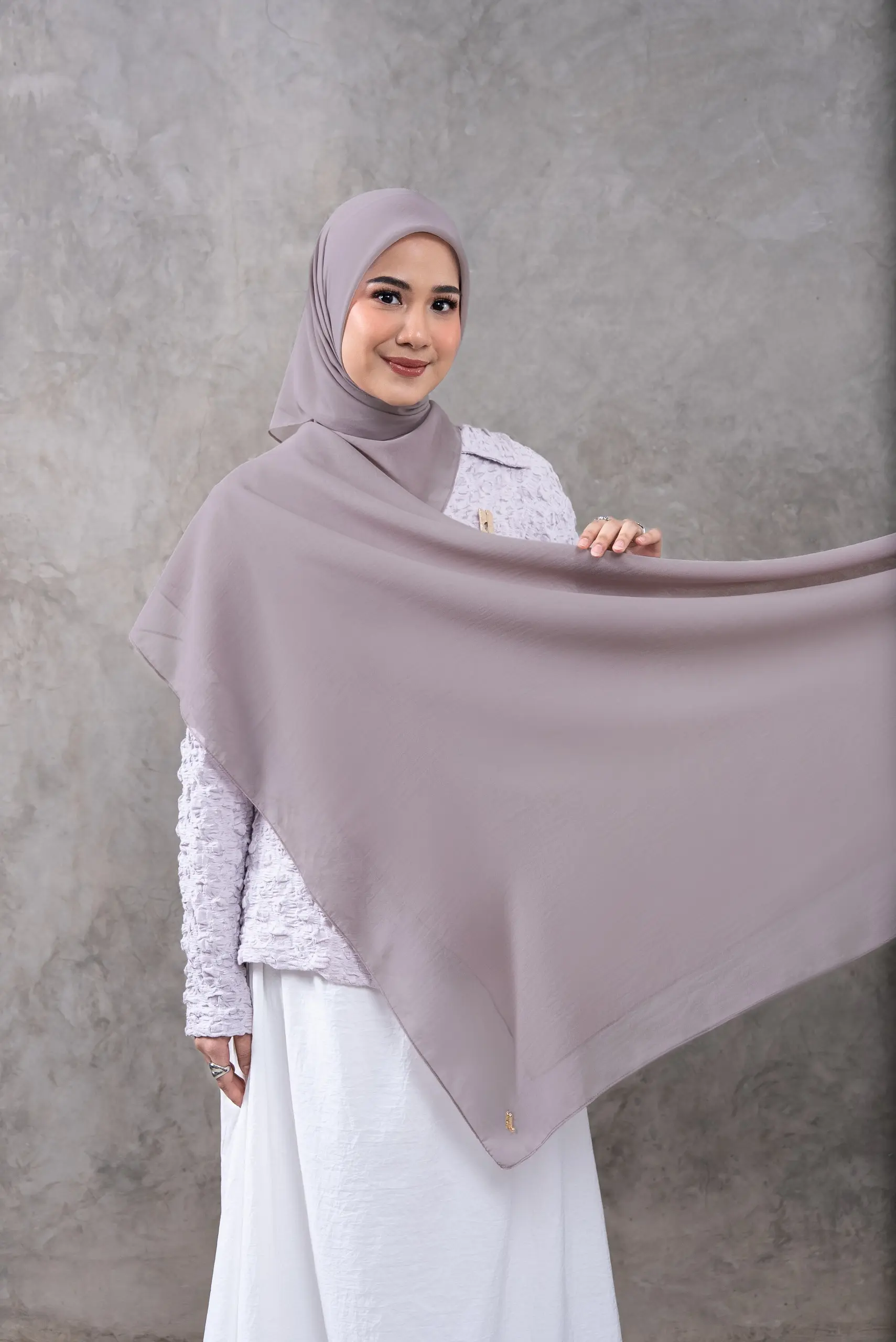 AIRY SCARF OYSTER