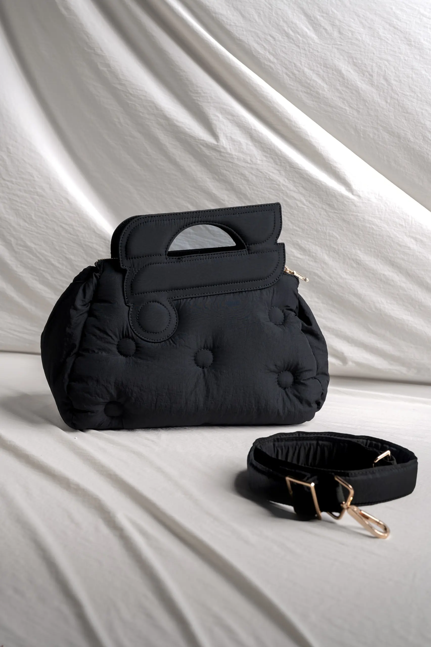 BOUTONNE BAG BLACK