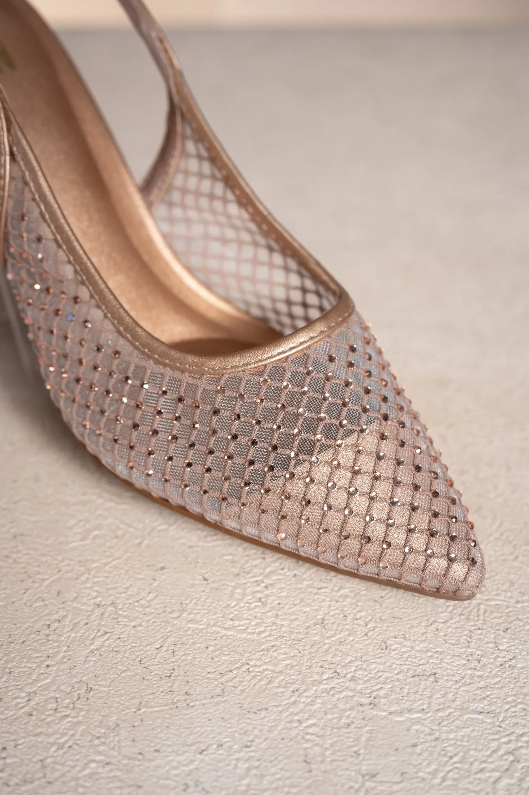 ROZE HEELS RUSTIC ROSE