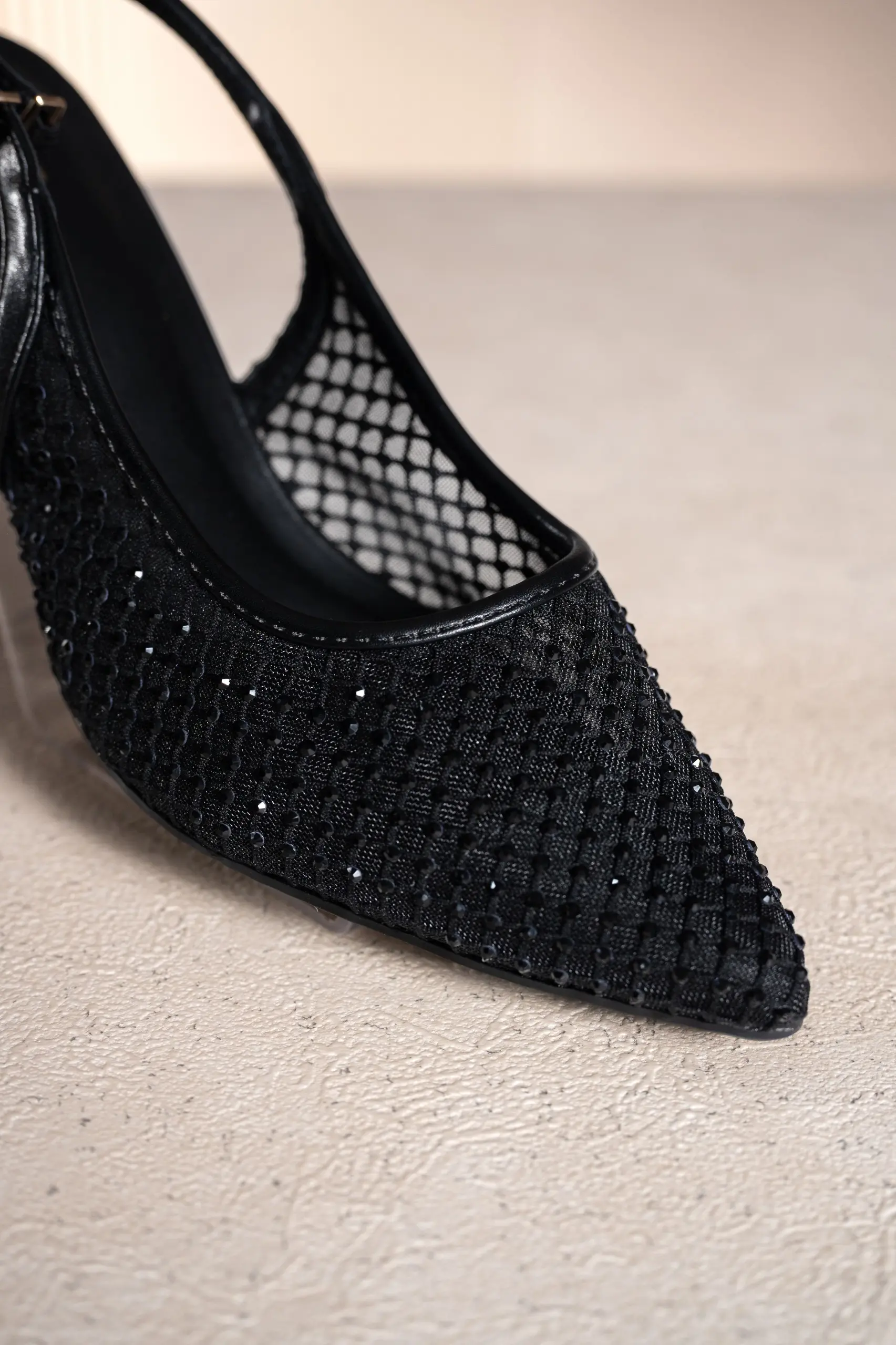 ROZE HEELS BLACK