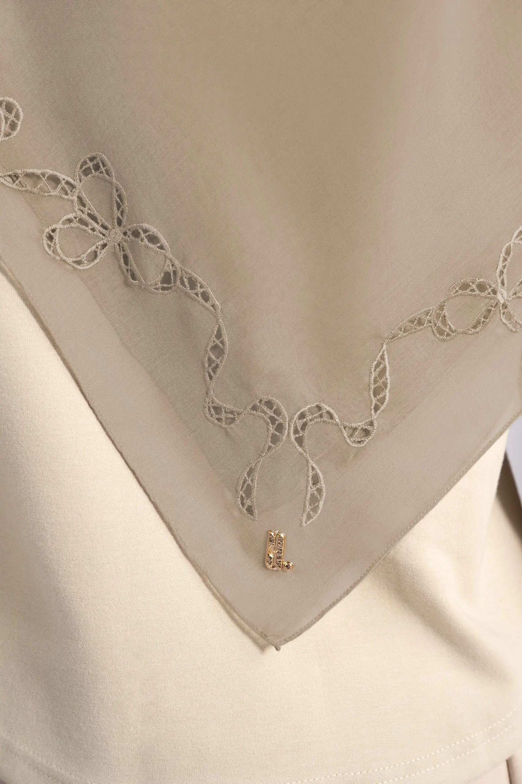 LACELLE RIBBON SCARF TAN