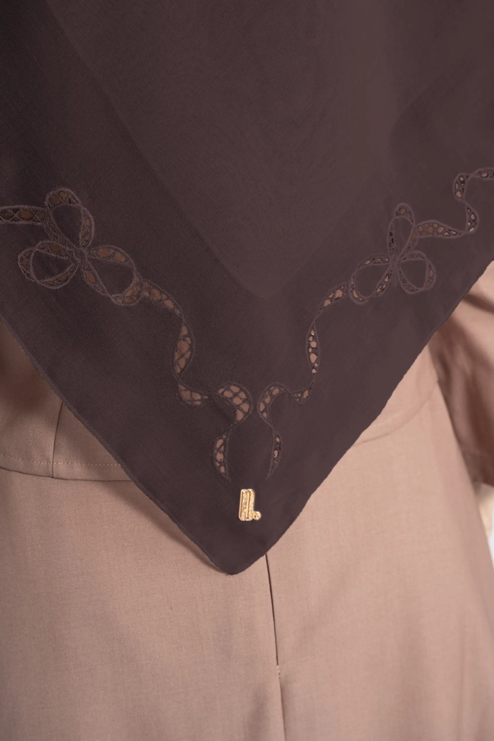 LACELLE RIBBON SCARF MAHOGANY
