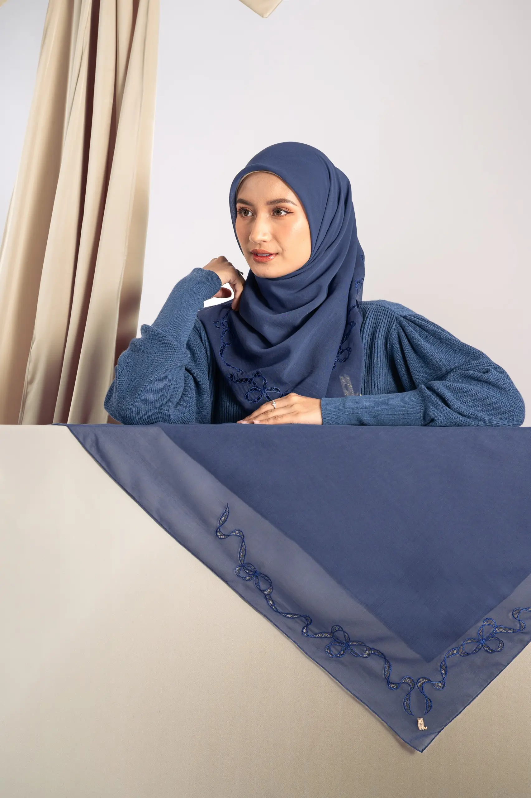 LACELLE RIBBON SCARF SAPHIRE