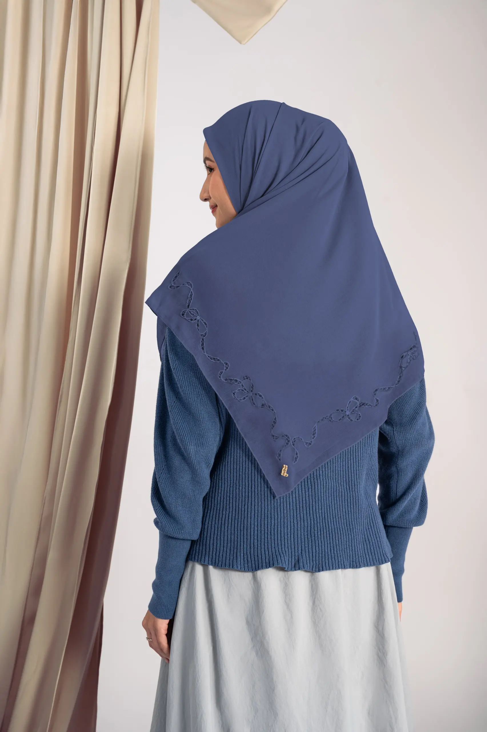 LACELLE RIBBON SCARF SAPHIRE