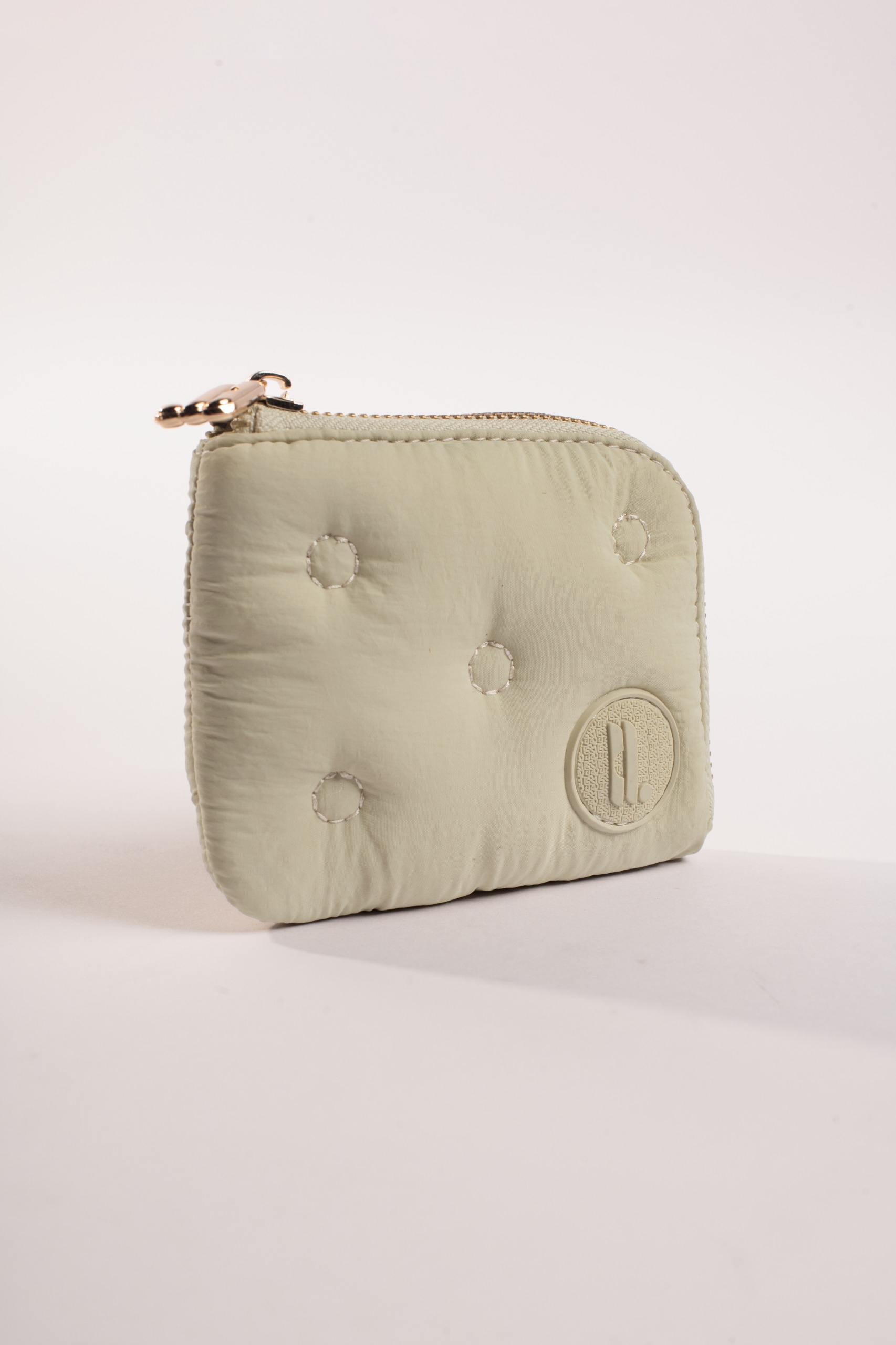BOUTONNE WALLET IVORY