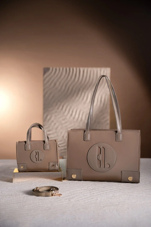 Image of TOKYO TOTEBAG CHESTNUT