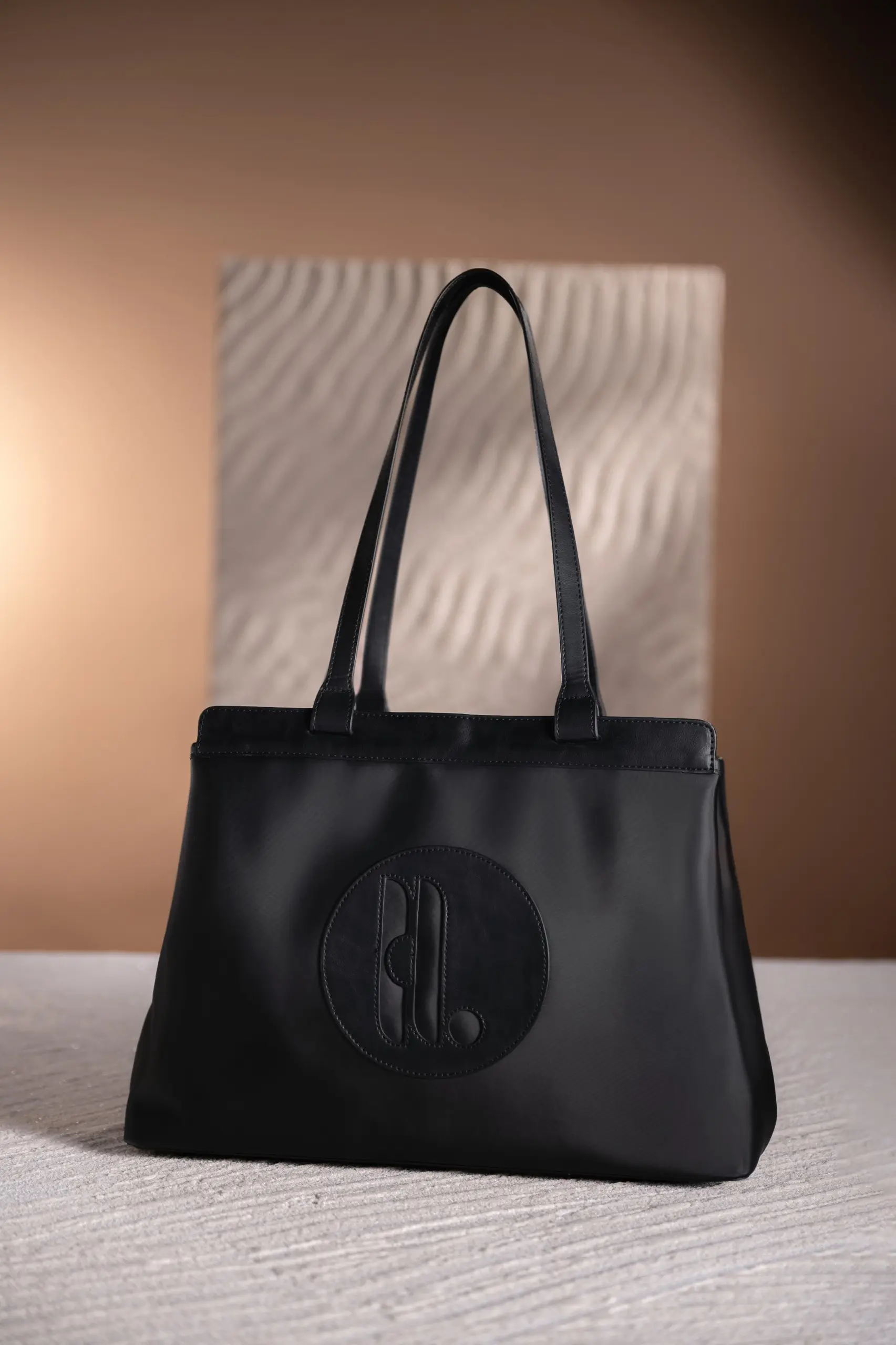 TOKYO TOTE MAXI BLACK