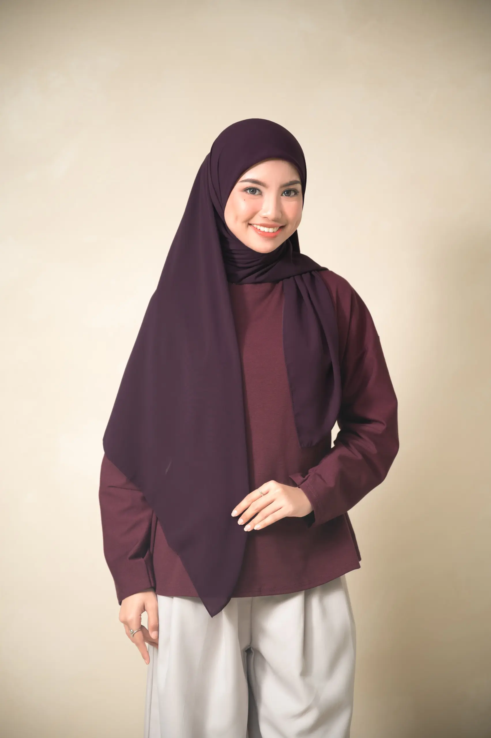 BREEZY SCARF