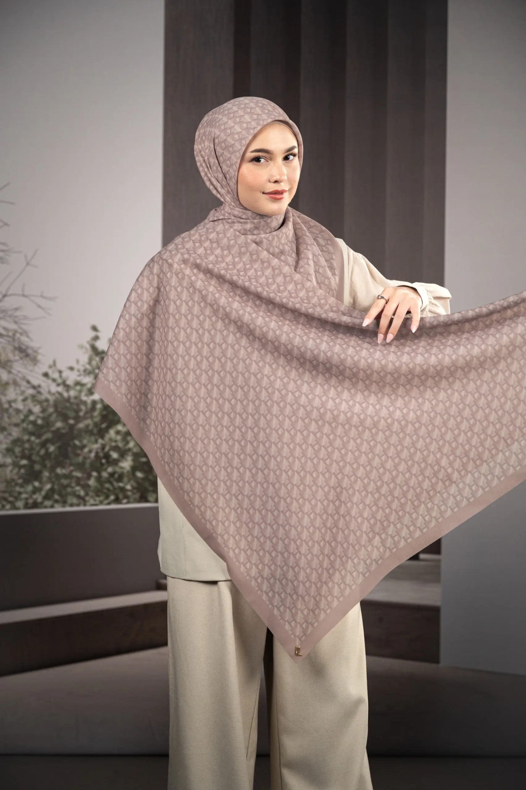 MODEGRAM DE H SCARF MOCCA