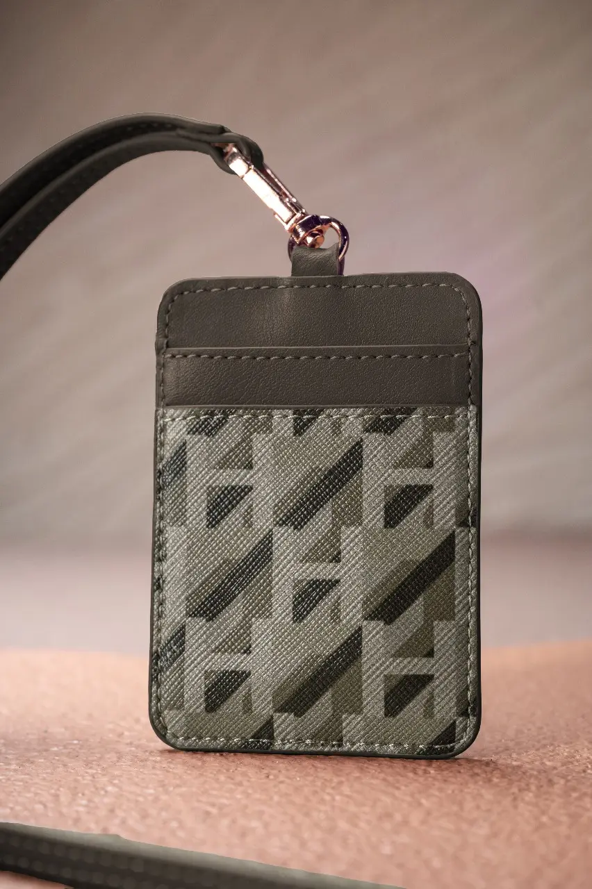 MODEGRAM DE H LANYARD OLIVE