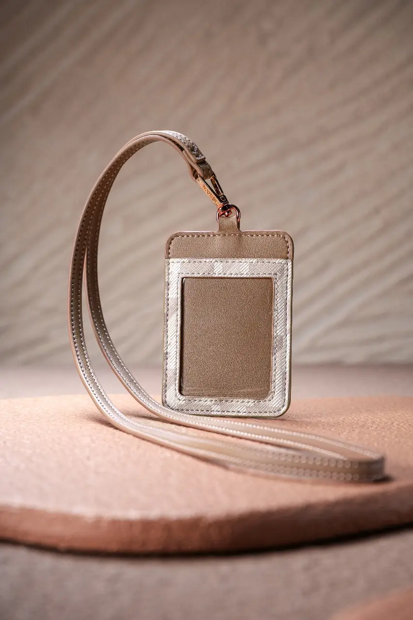 MODEGRAM DE H LANYARD MOCCA