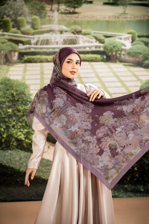 Image of SOUNDS OF GARDEN SCARF SCARLET