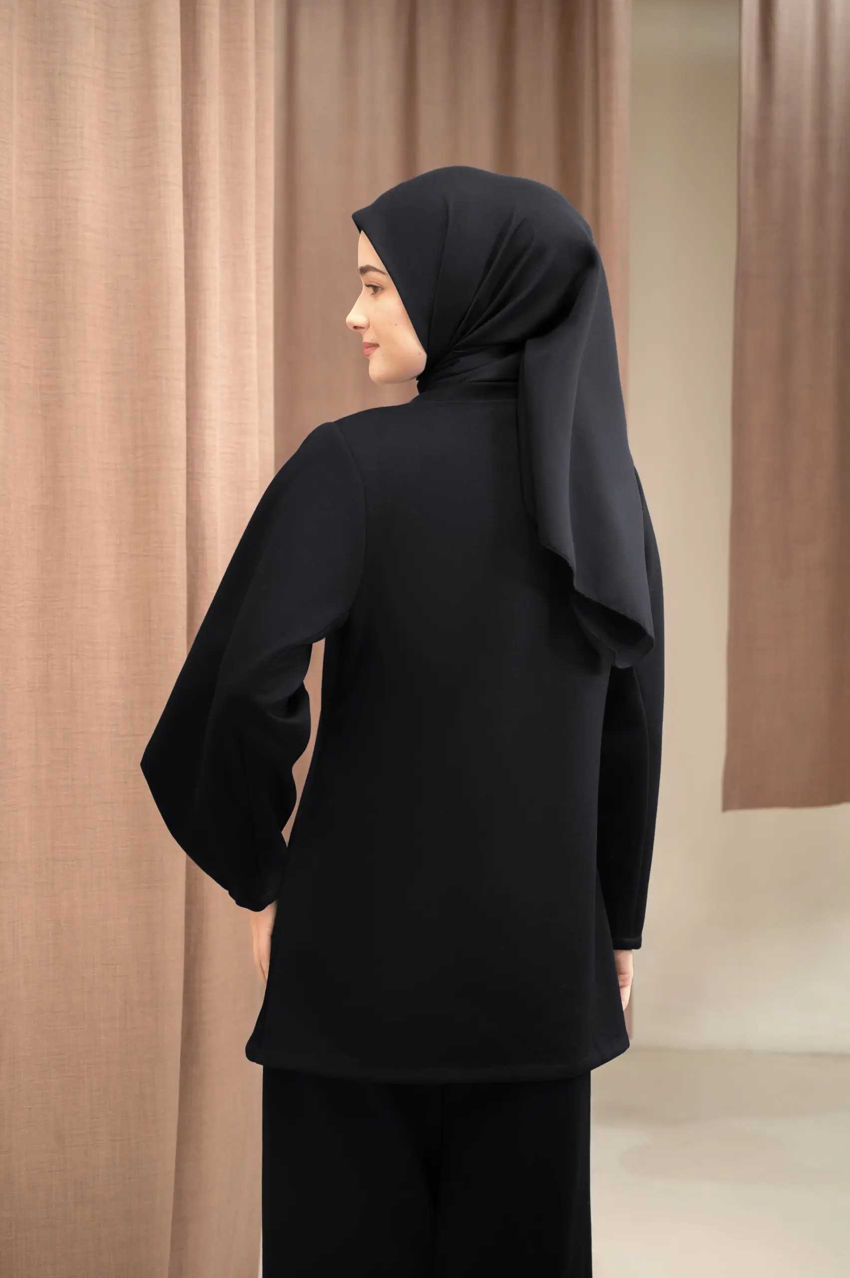 ARC TOP BLACK