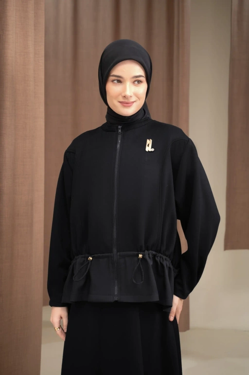 ARC JACKET BLACK
