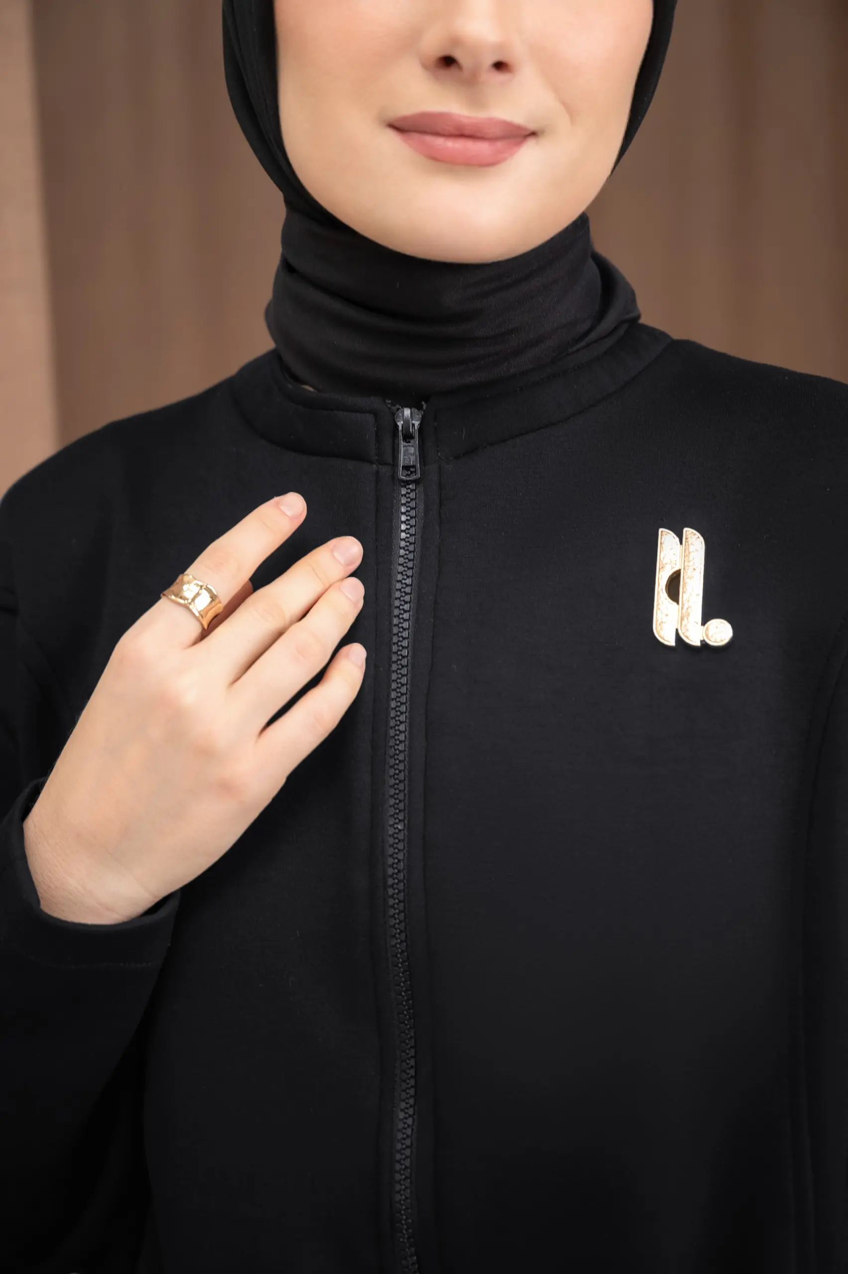 ARC JACKET BLACK