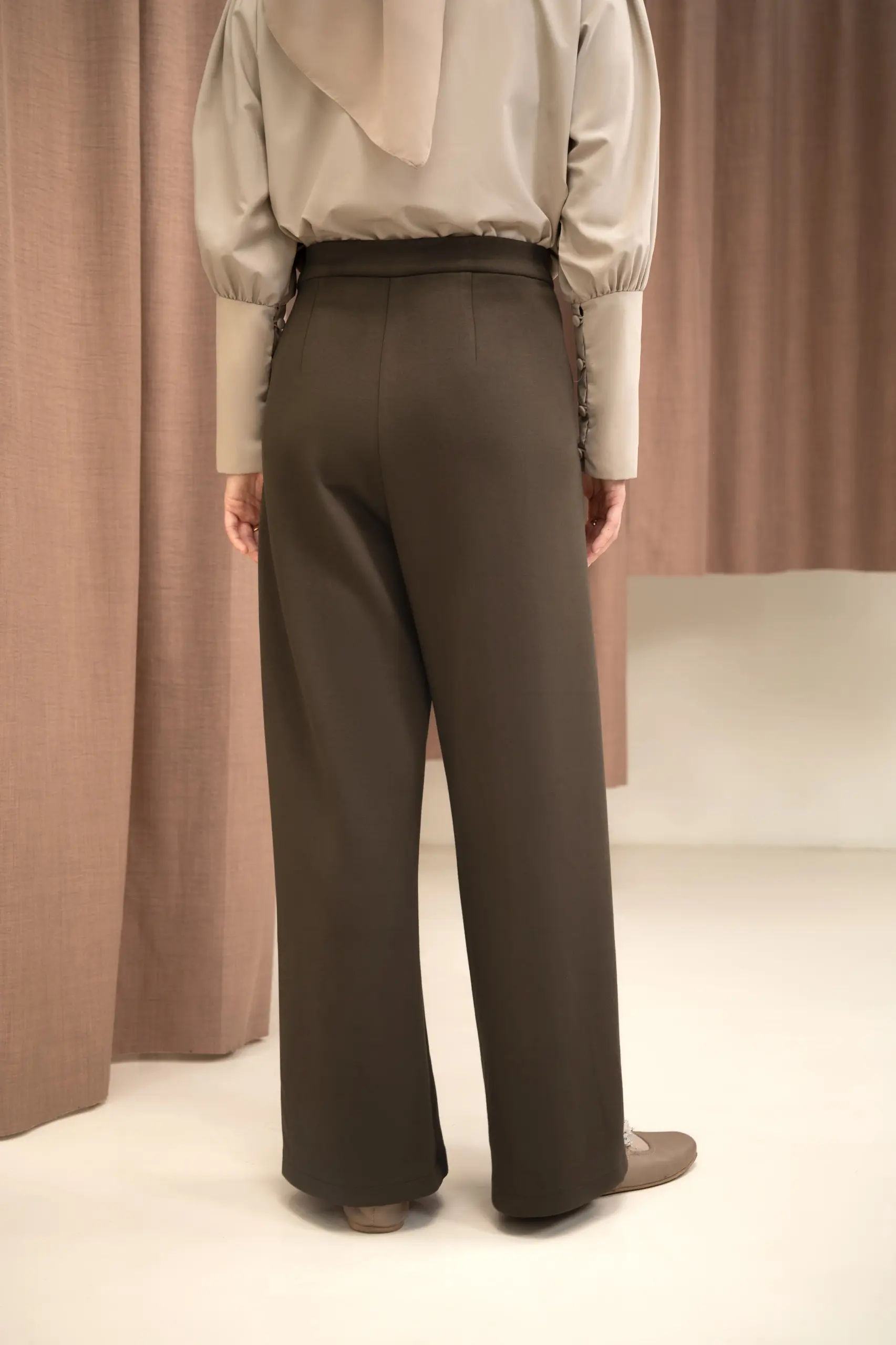 ARC PANTS SABLE