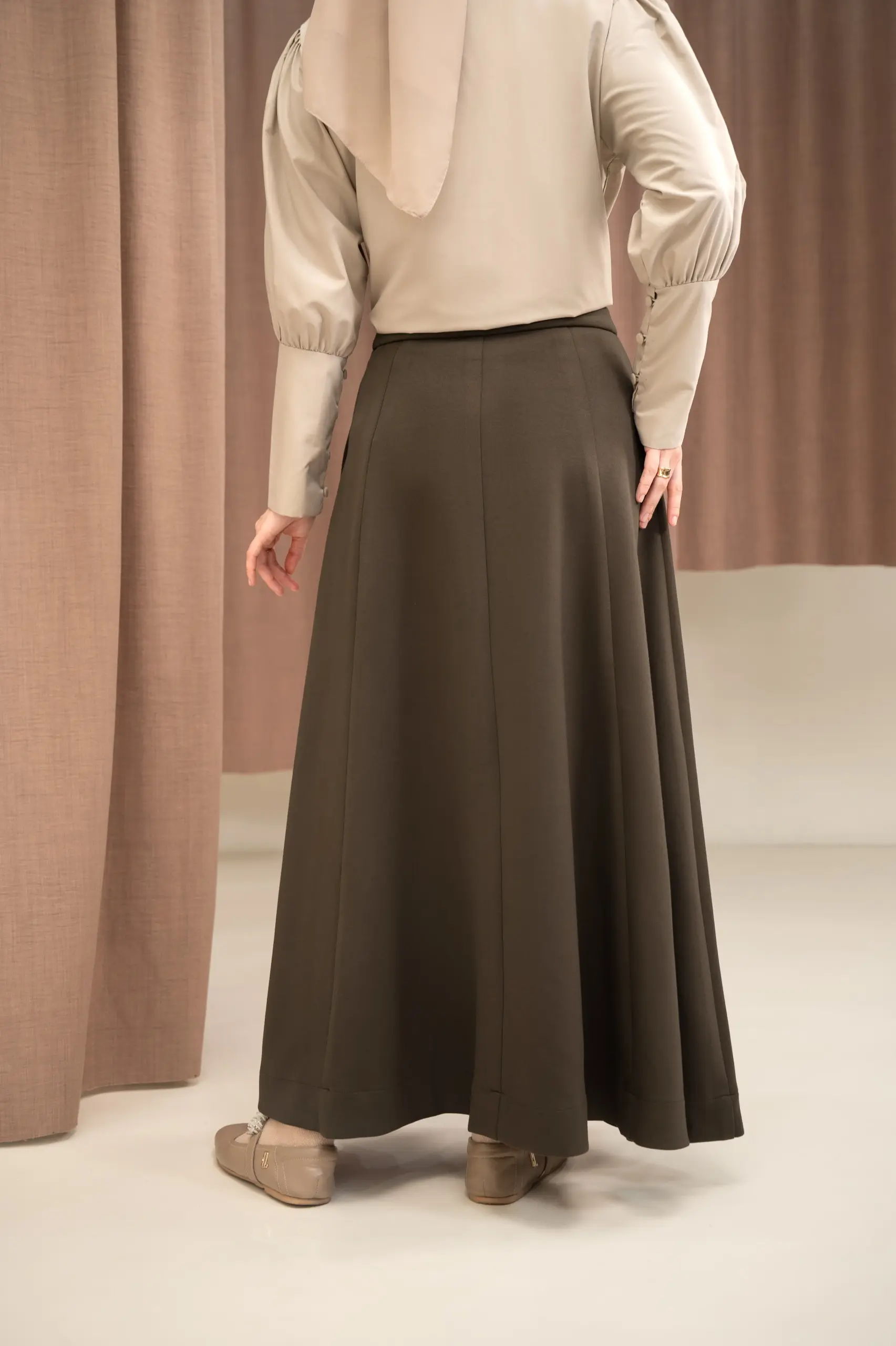 ARC SKIRT SABLE