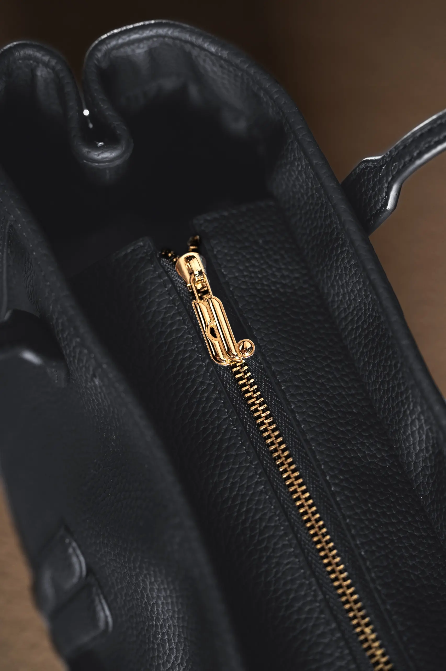 ALLURA TOTEBAG BLACK