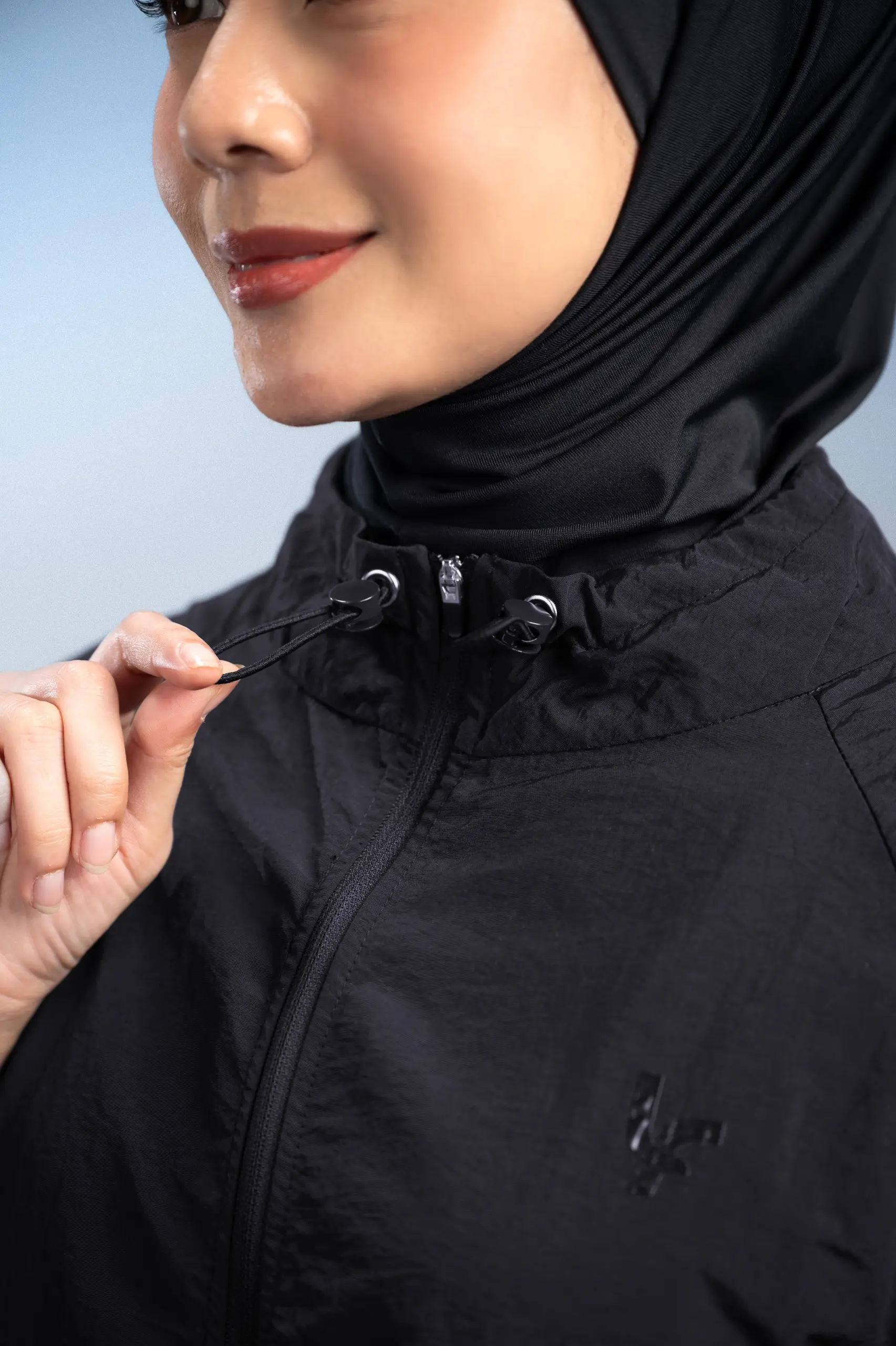 LADY FIT STRIVE BOXY JACKET BLACK