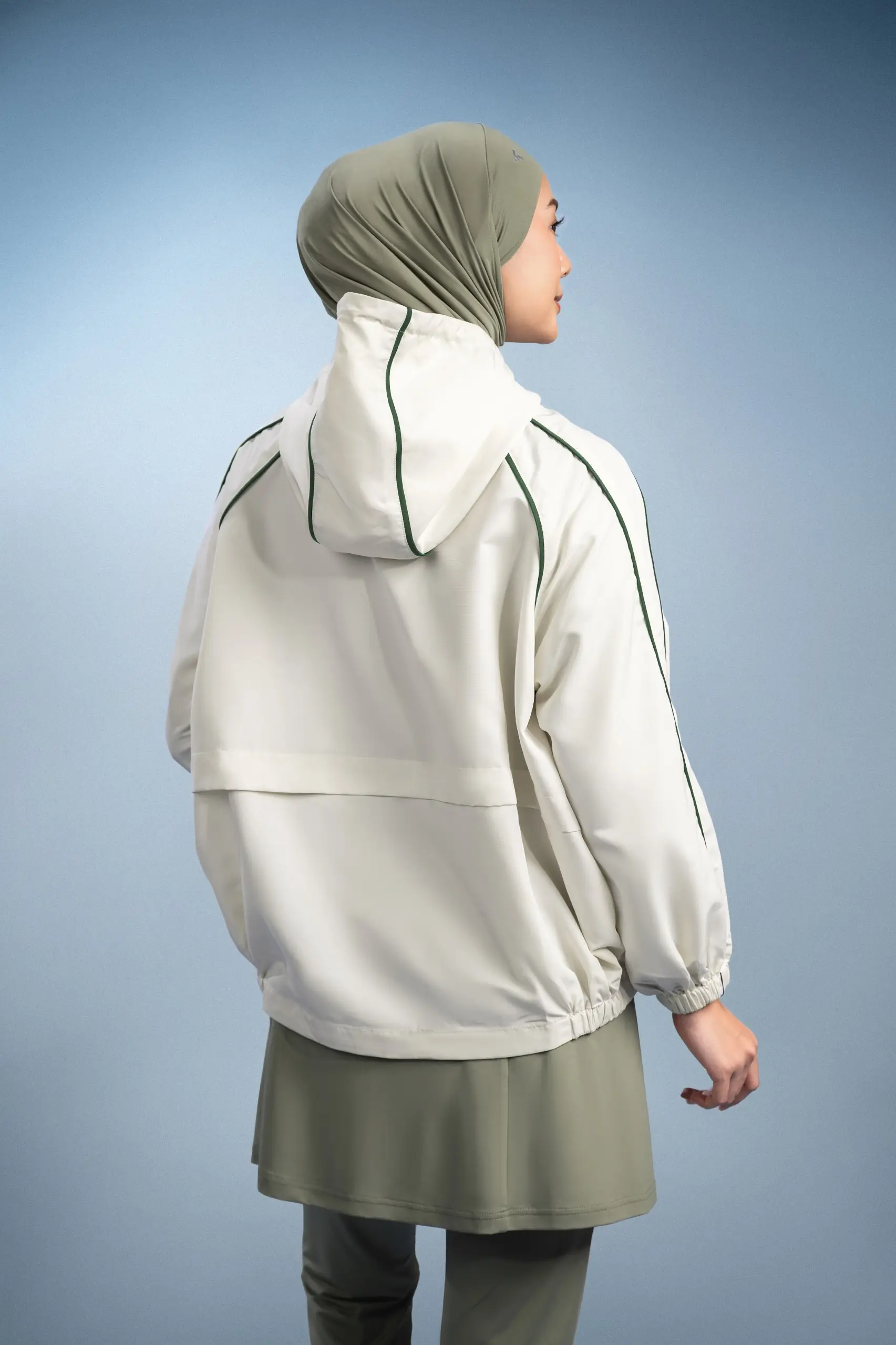 LADY FIT STRIVE RAGLAN JACKET IVORY