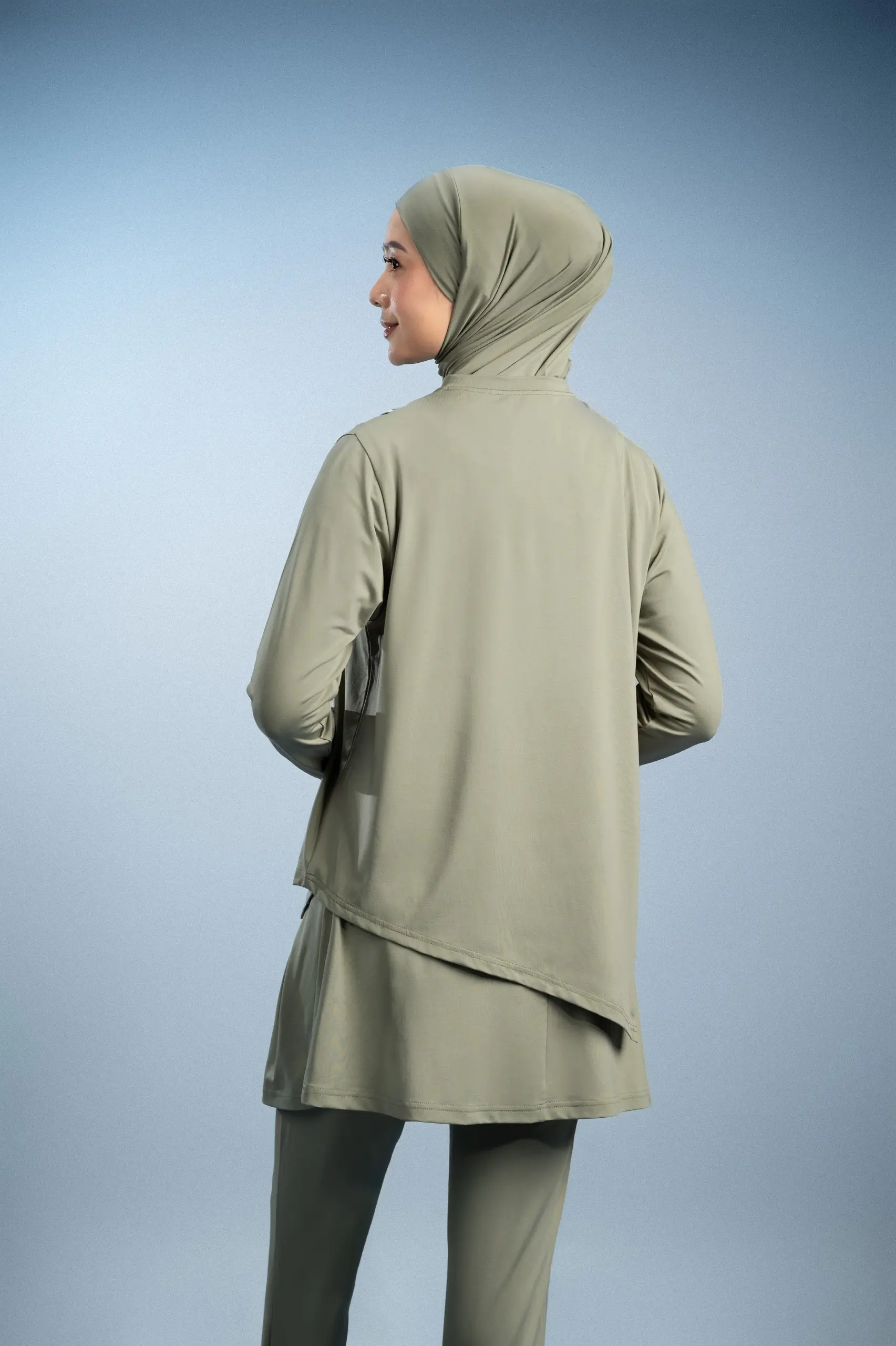 LADY FIT STRIVE TOP MOSS