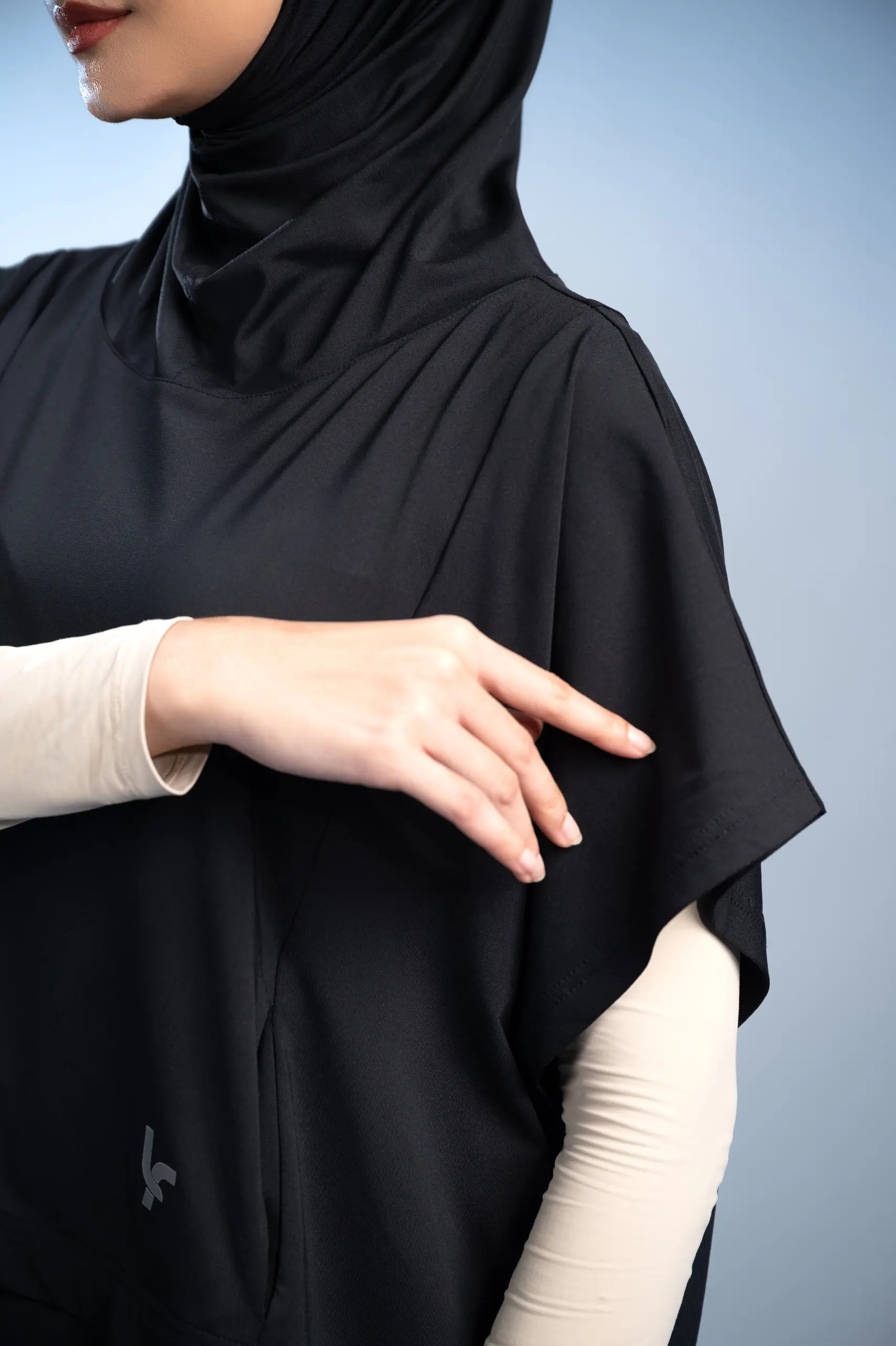 LADY FIT STRIVE HIJAB VEST ONYX