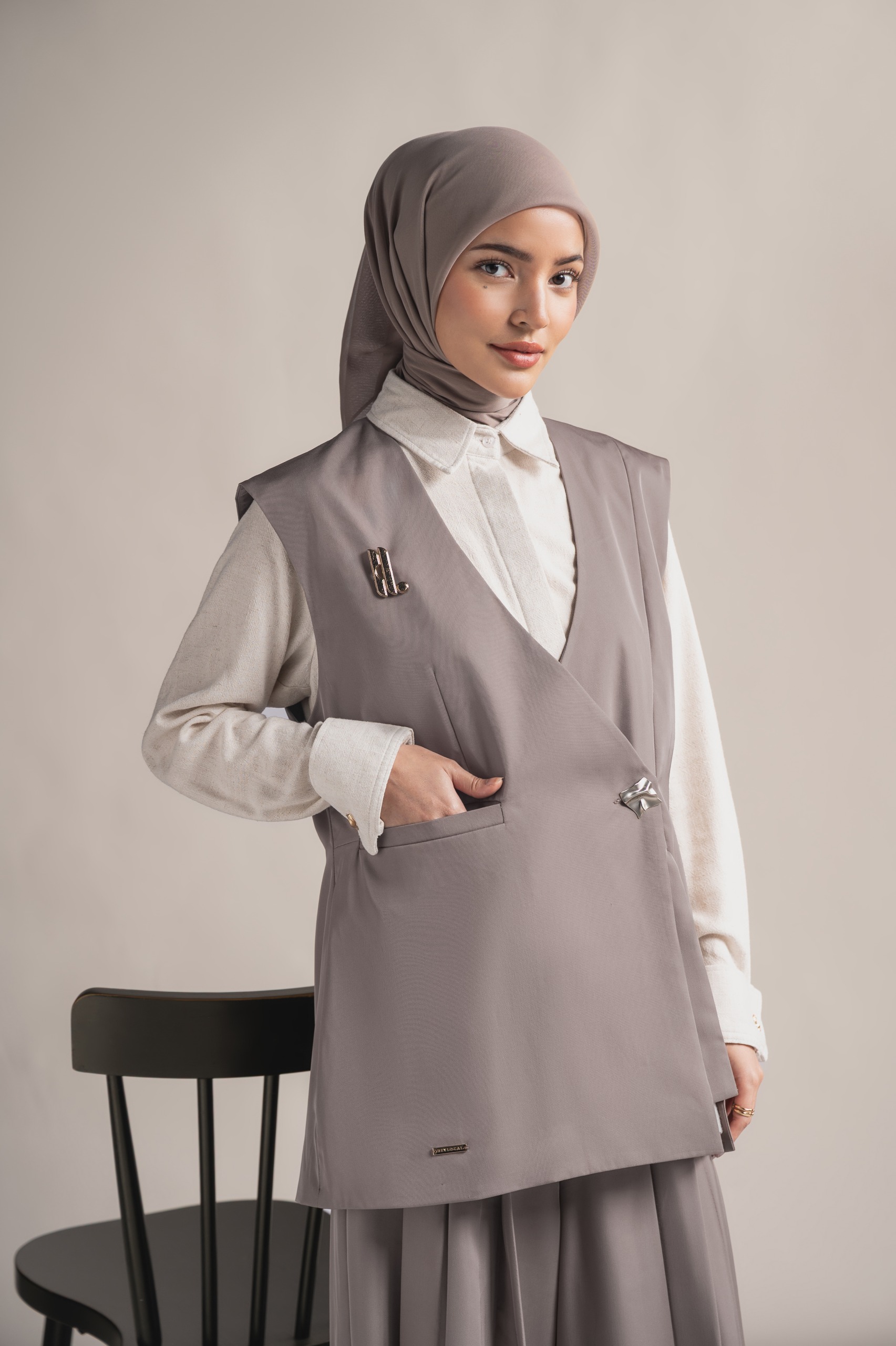 DEAR TO HEART VEST DUNE