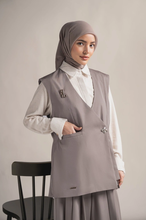 Image of DEAR TO HEART VEST DUNE