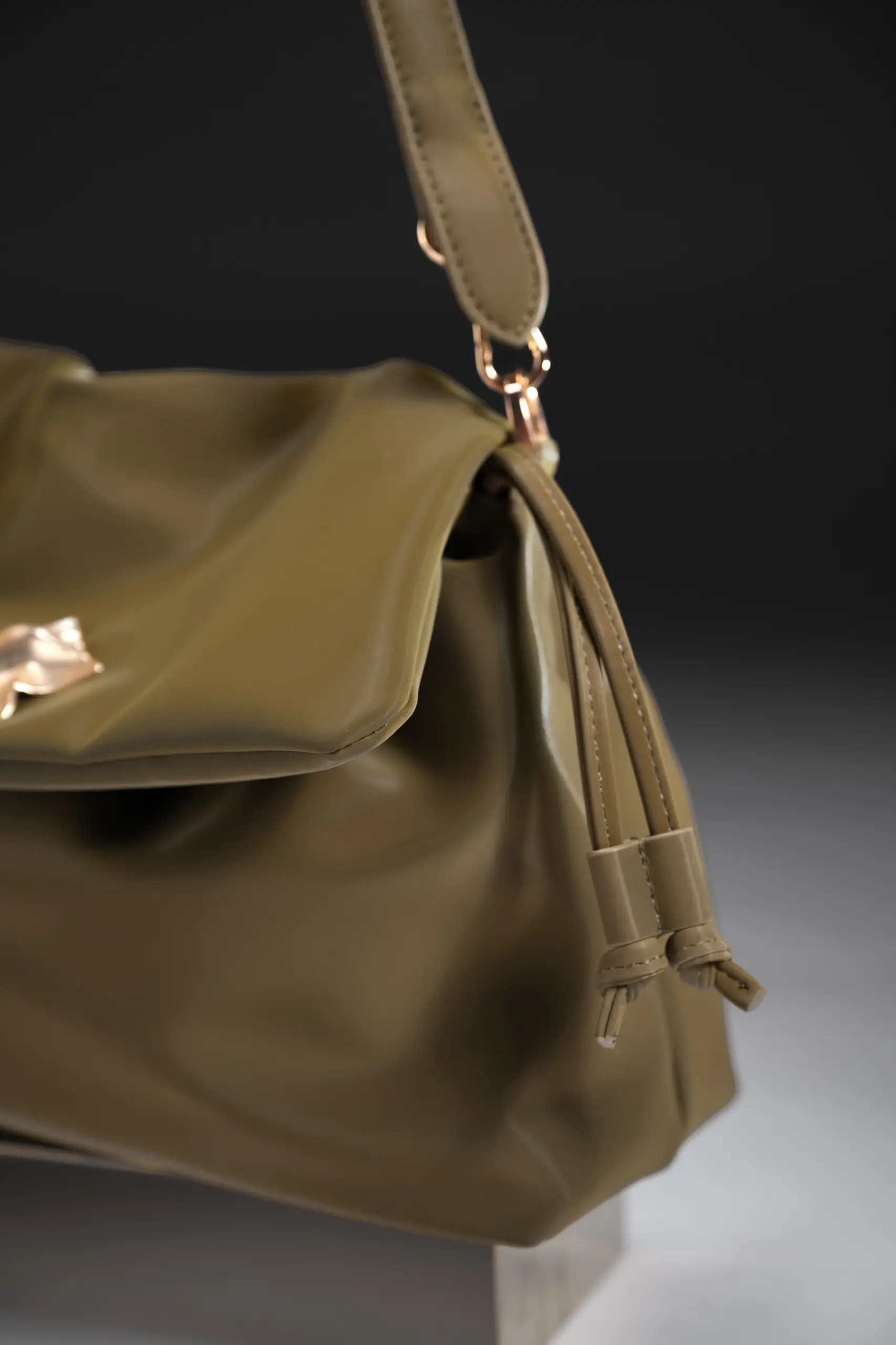 DEAR TO HEART BAG OLIVE