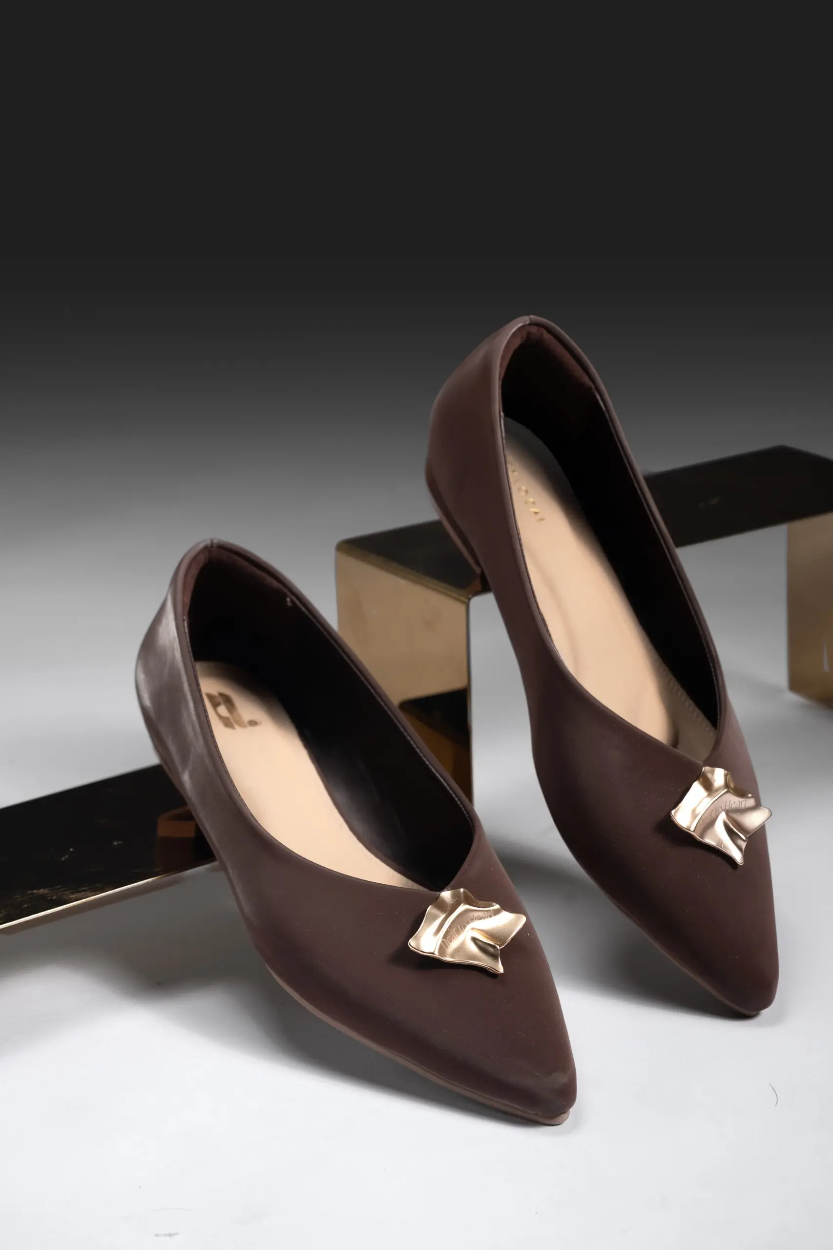 DEAR TO HEART FLAT SHOES BRUNETTE