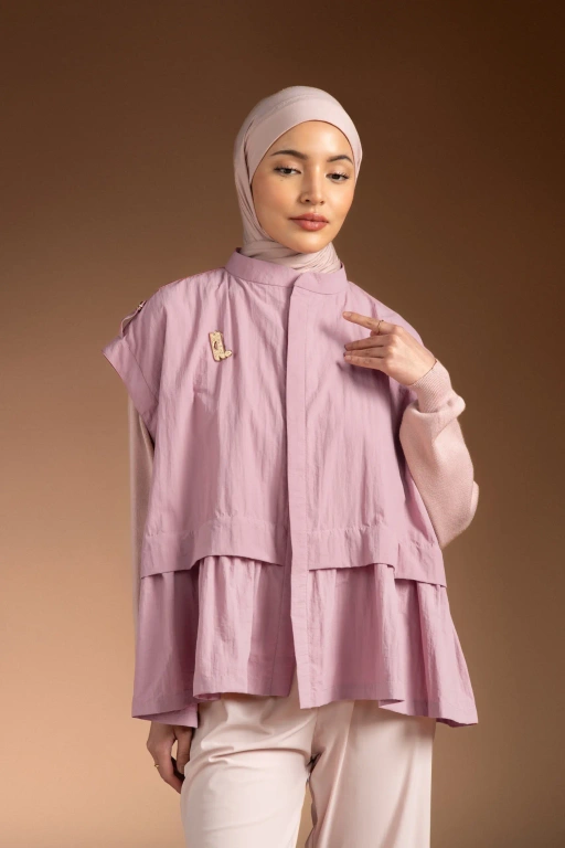 Image of MARGOT 2.0 FRILL VEST ROSY