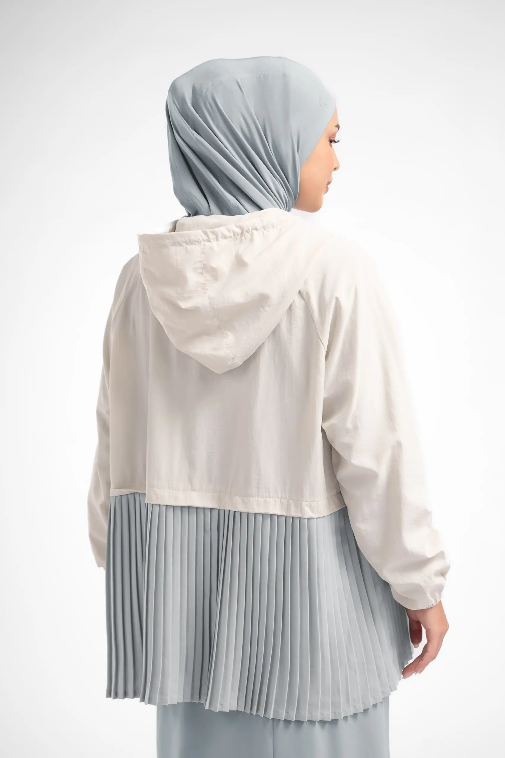 LADY FIT RUNERA PLEATED JACKET BONE