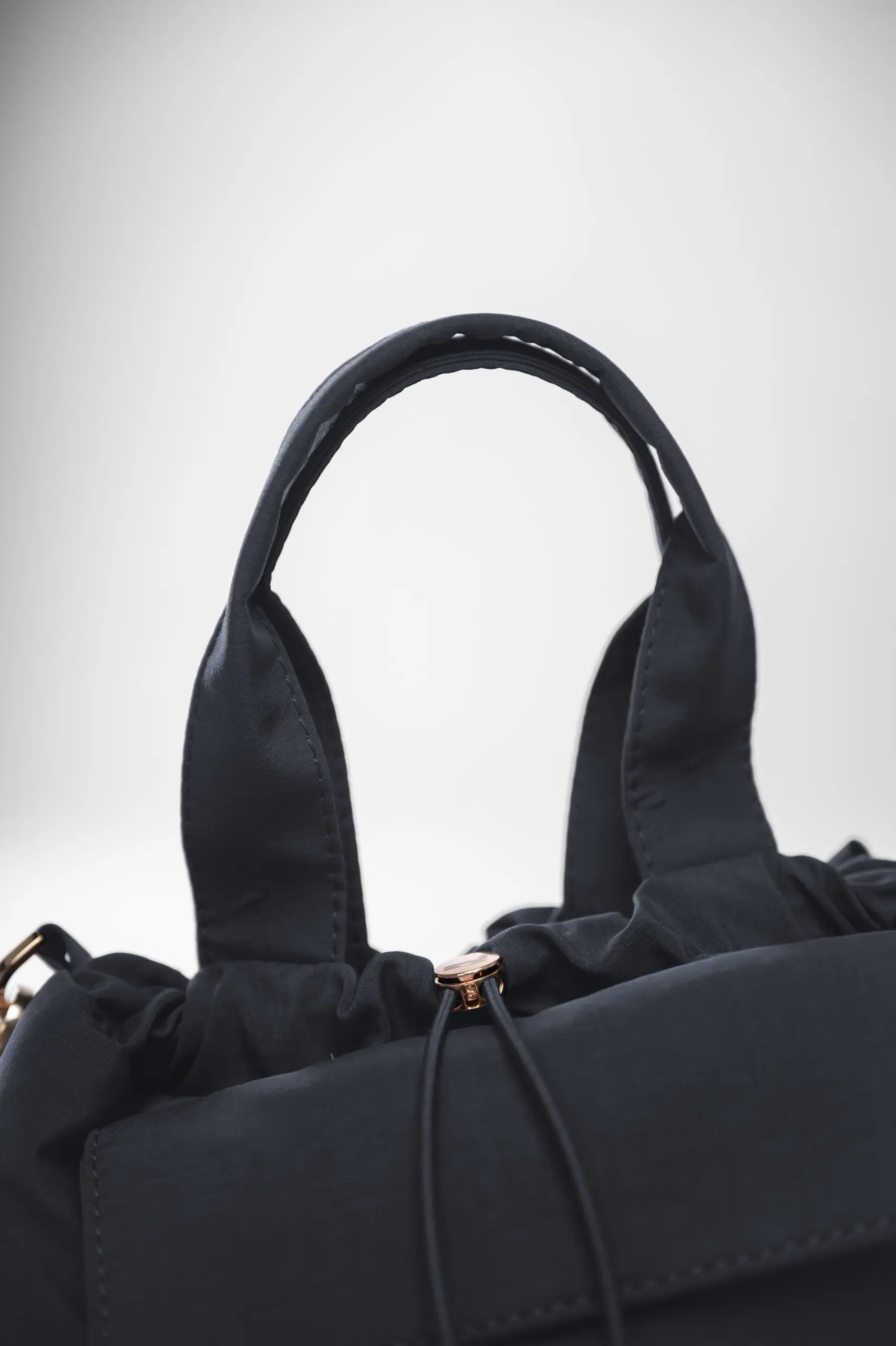 RUNERA SLING BAG ONYX