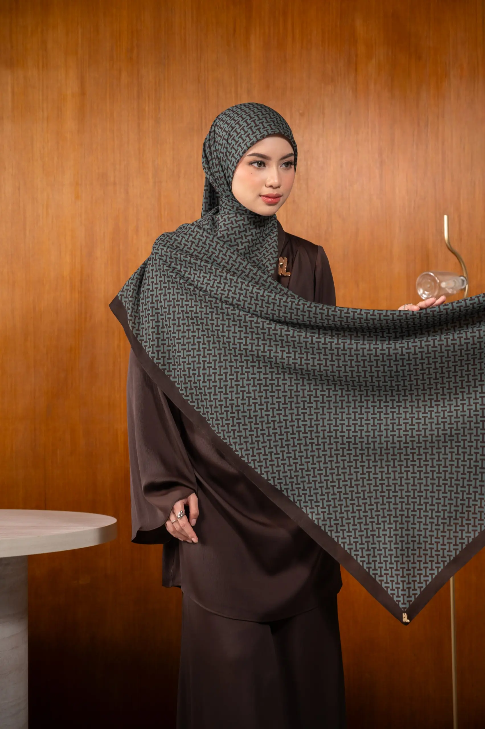 MONOHERITAGE SCARF CAFYN