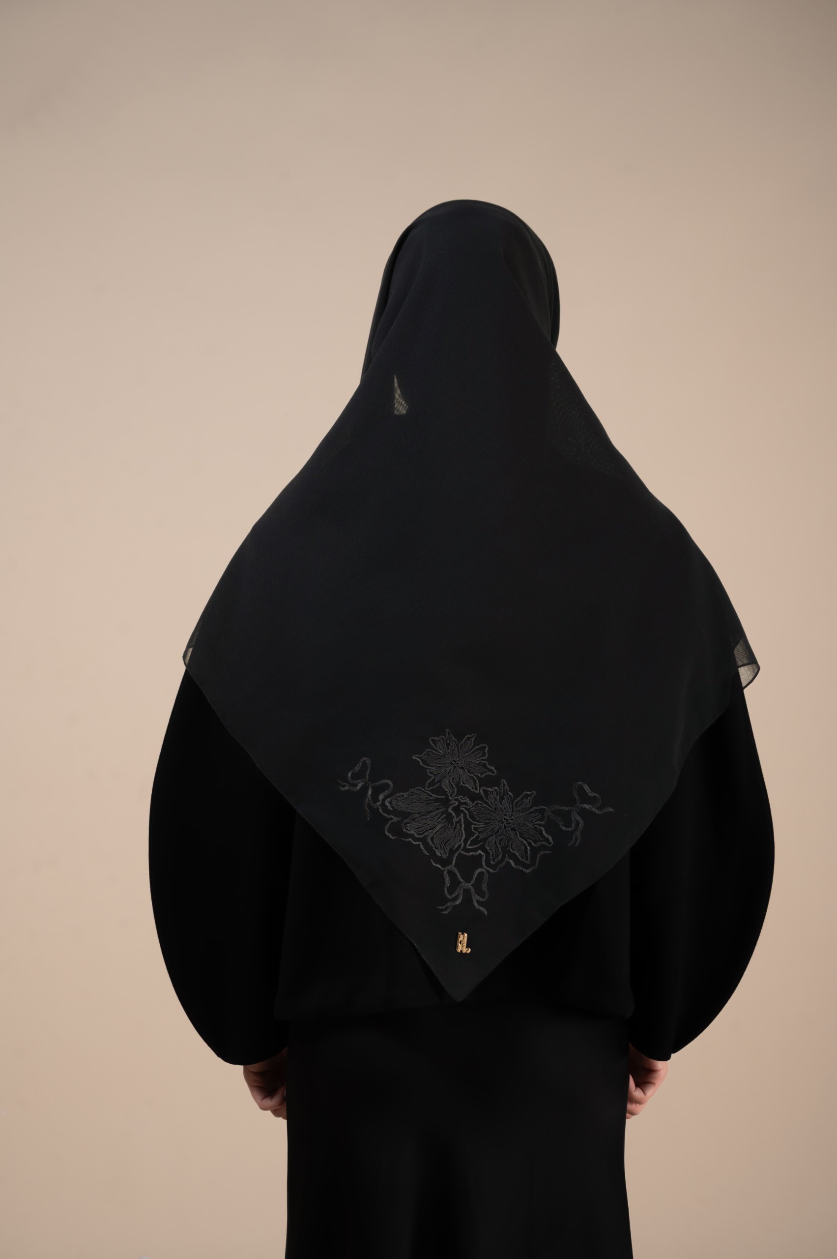 TIAMA SCARF BLACK