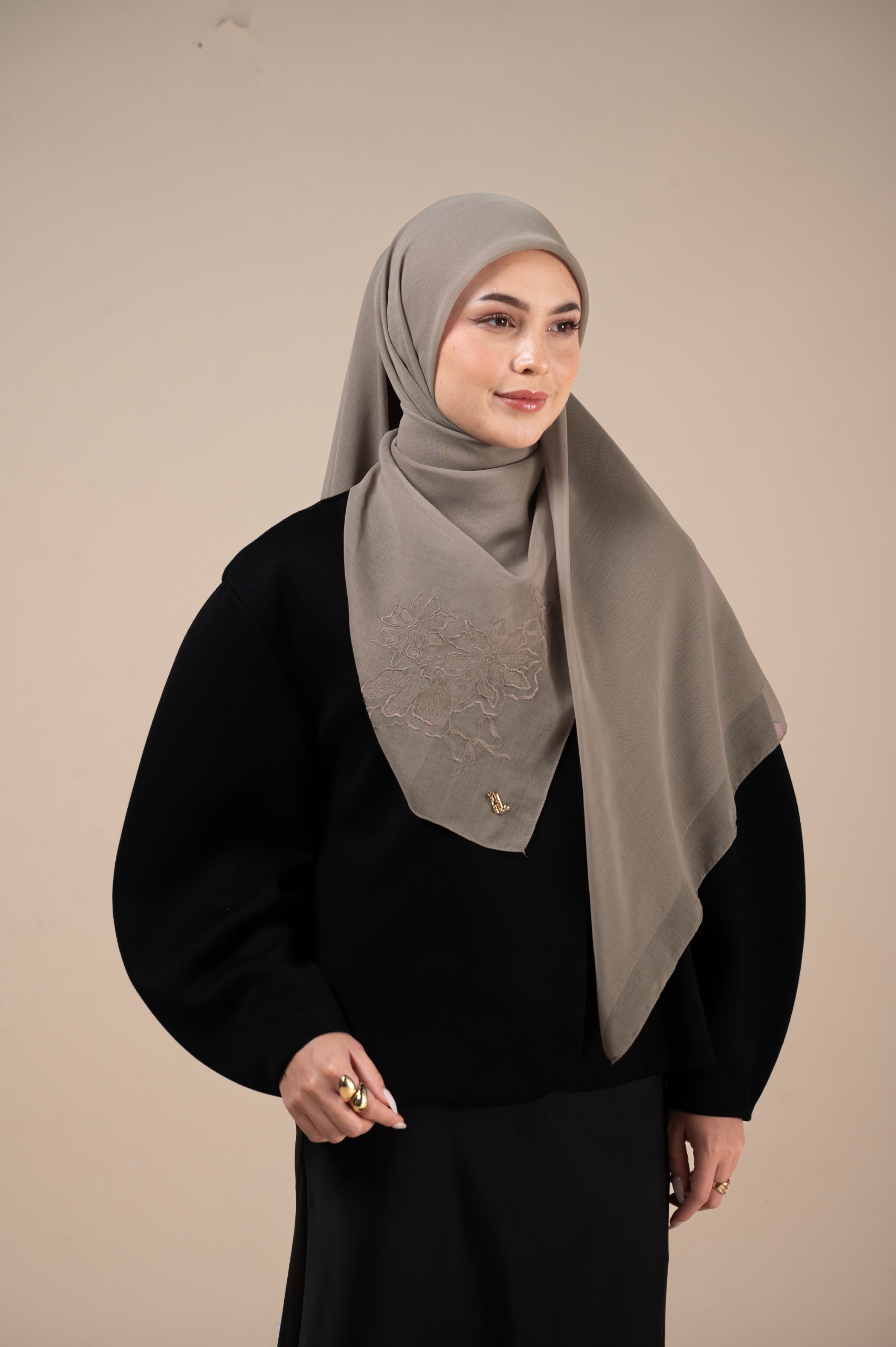 TIAMA SCARF SESAME