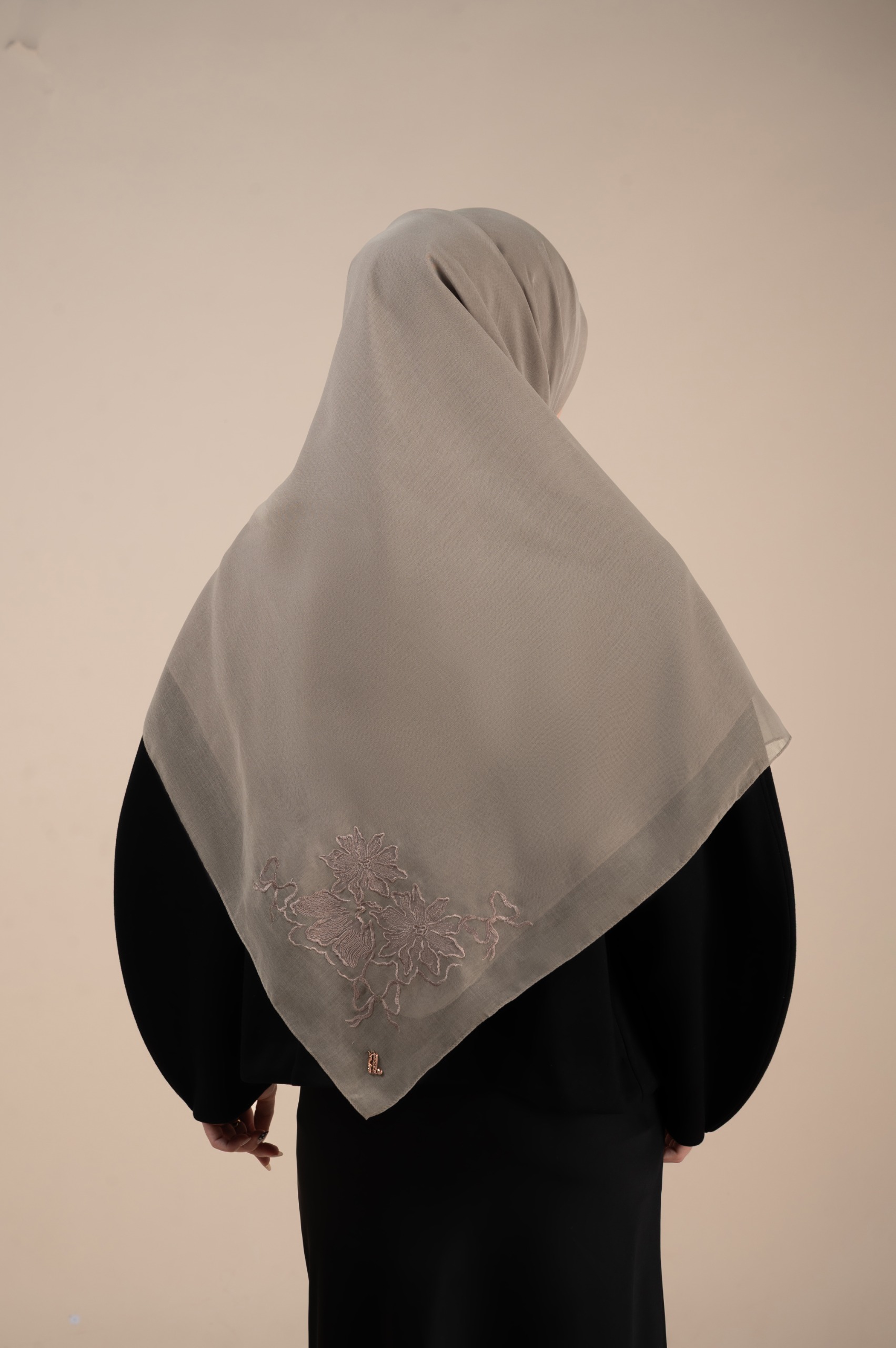 TIAMA SCARF SESAME